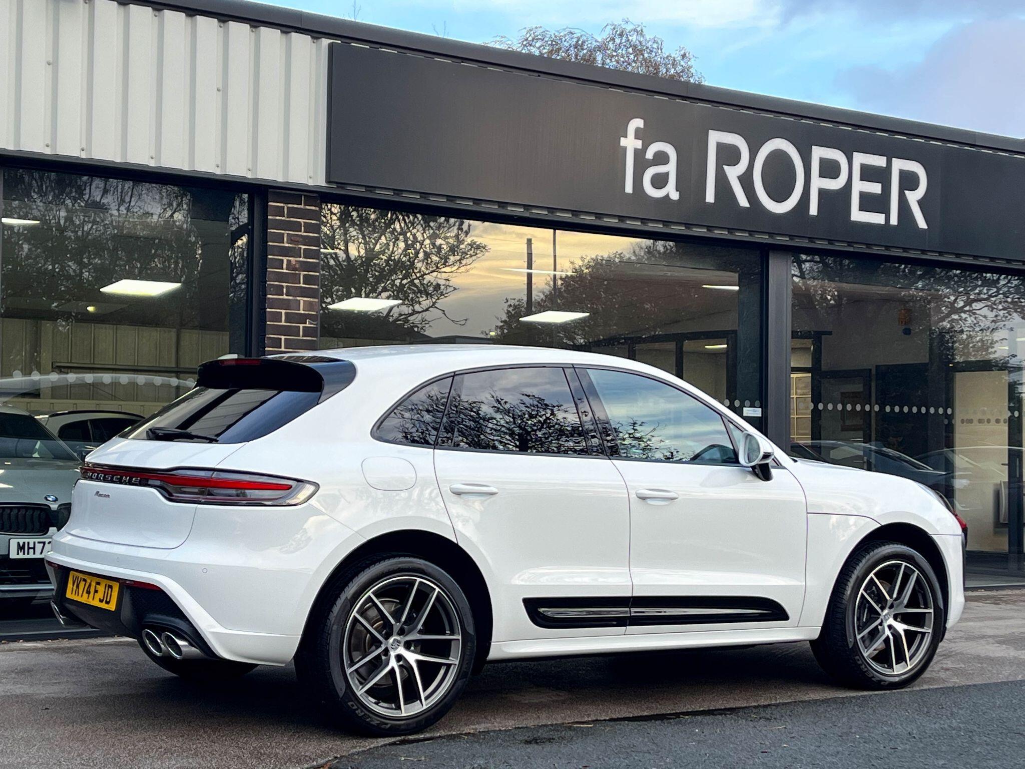 Porsche Macan - Image 16