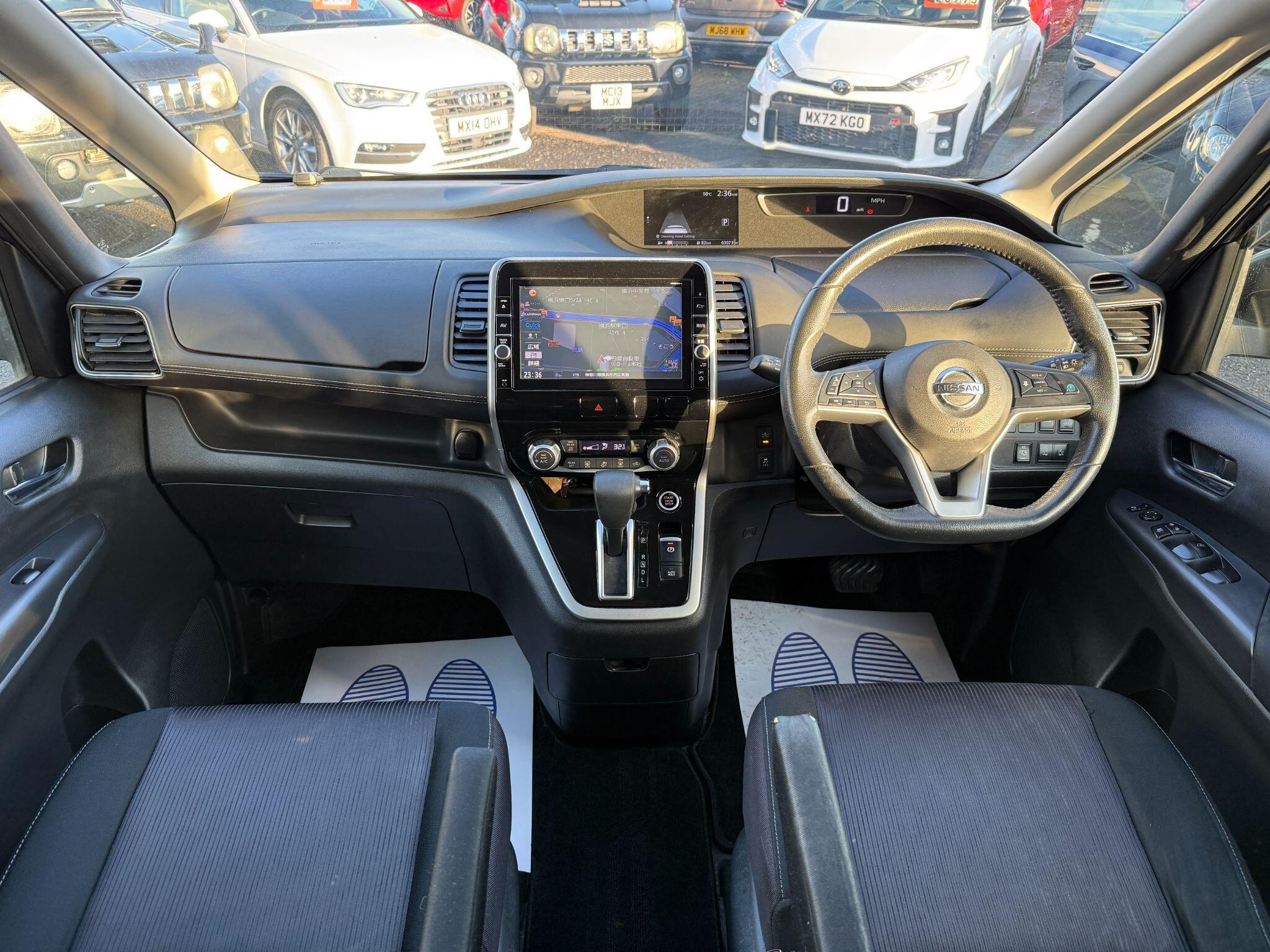 Nissan Serena - Image 3