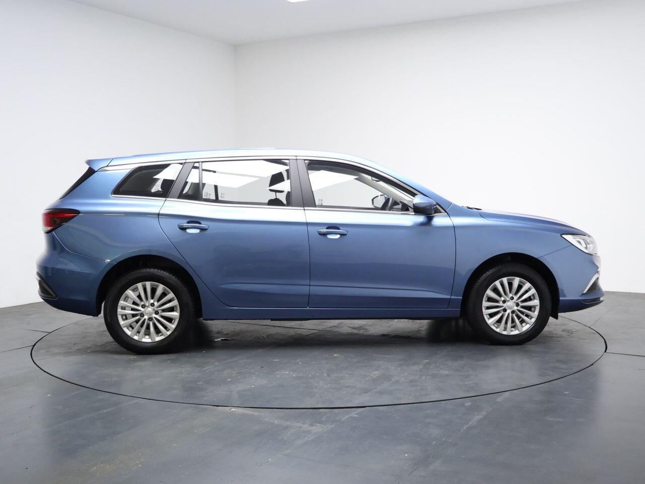 MG MG5 - Image 14