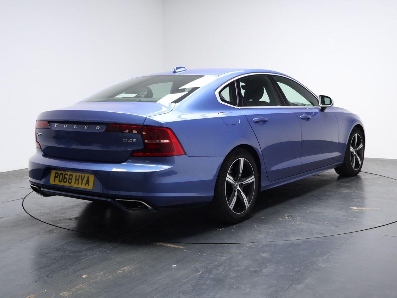 Volvo S90 - Image 13