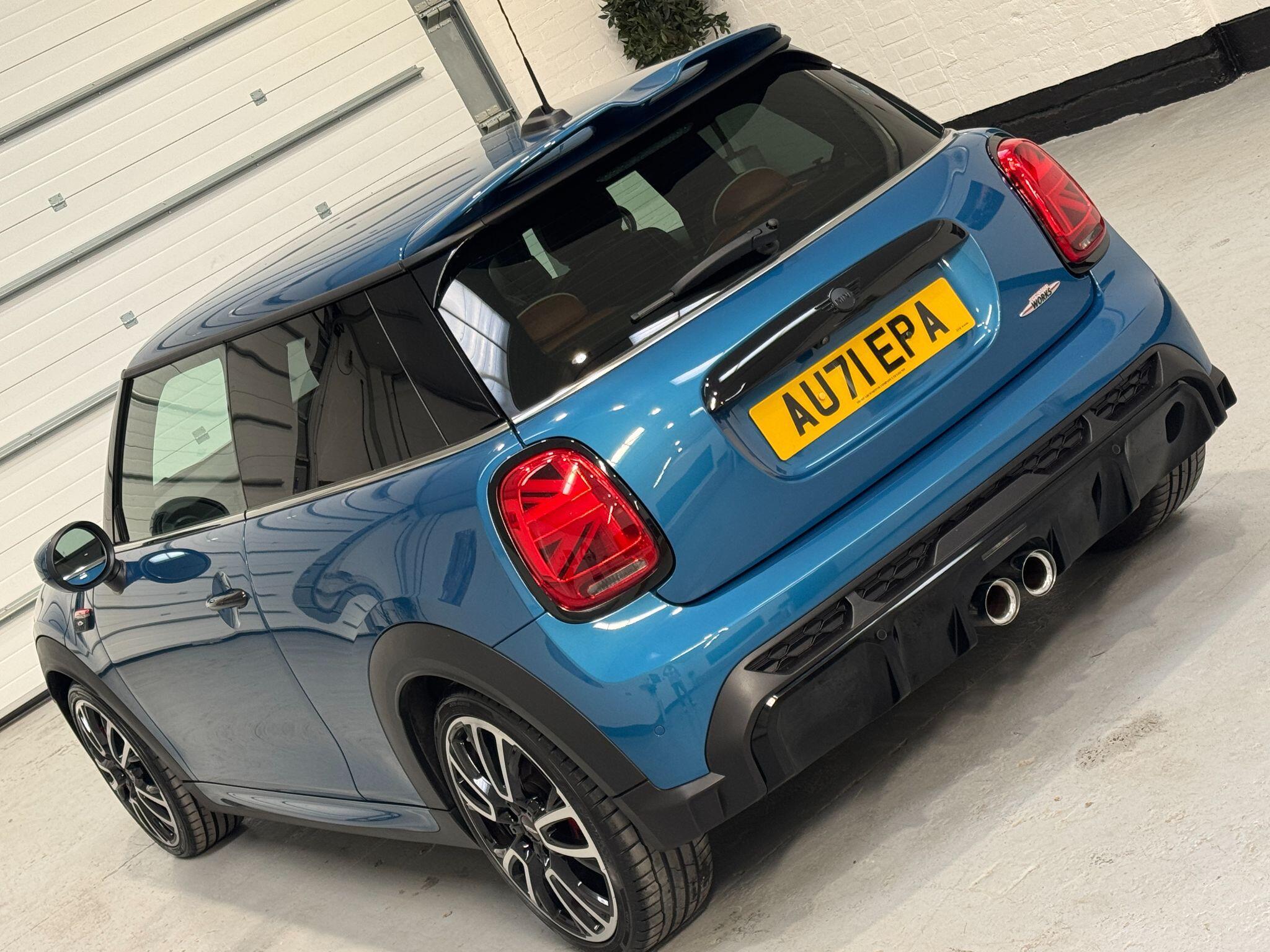 MINI Hatch - Image 31