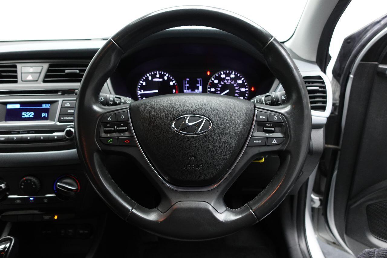 Hyundai i20 - Image 24