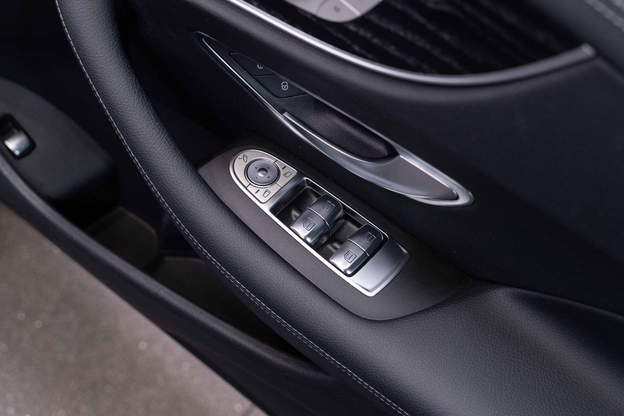 Mercedes E Class - Image 21