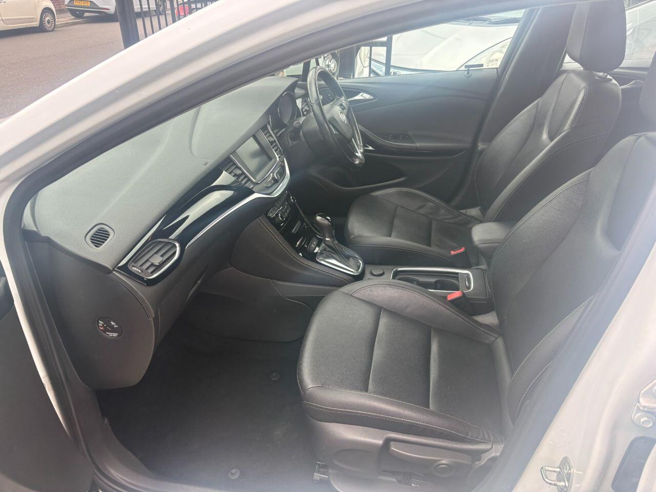 Vauxhall Astra - Image 15