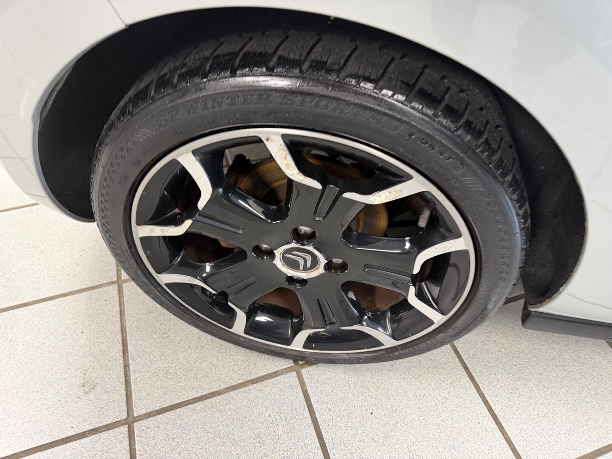 Citroen DS3 - Image 23