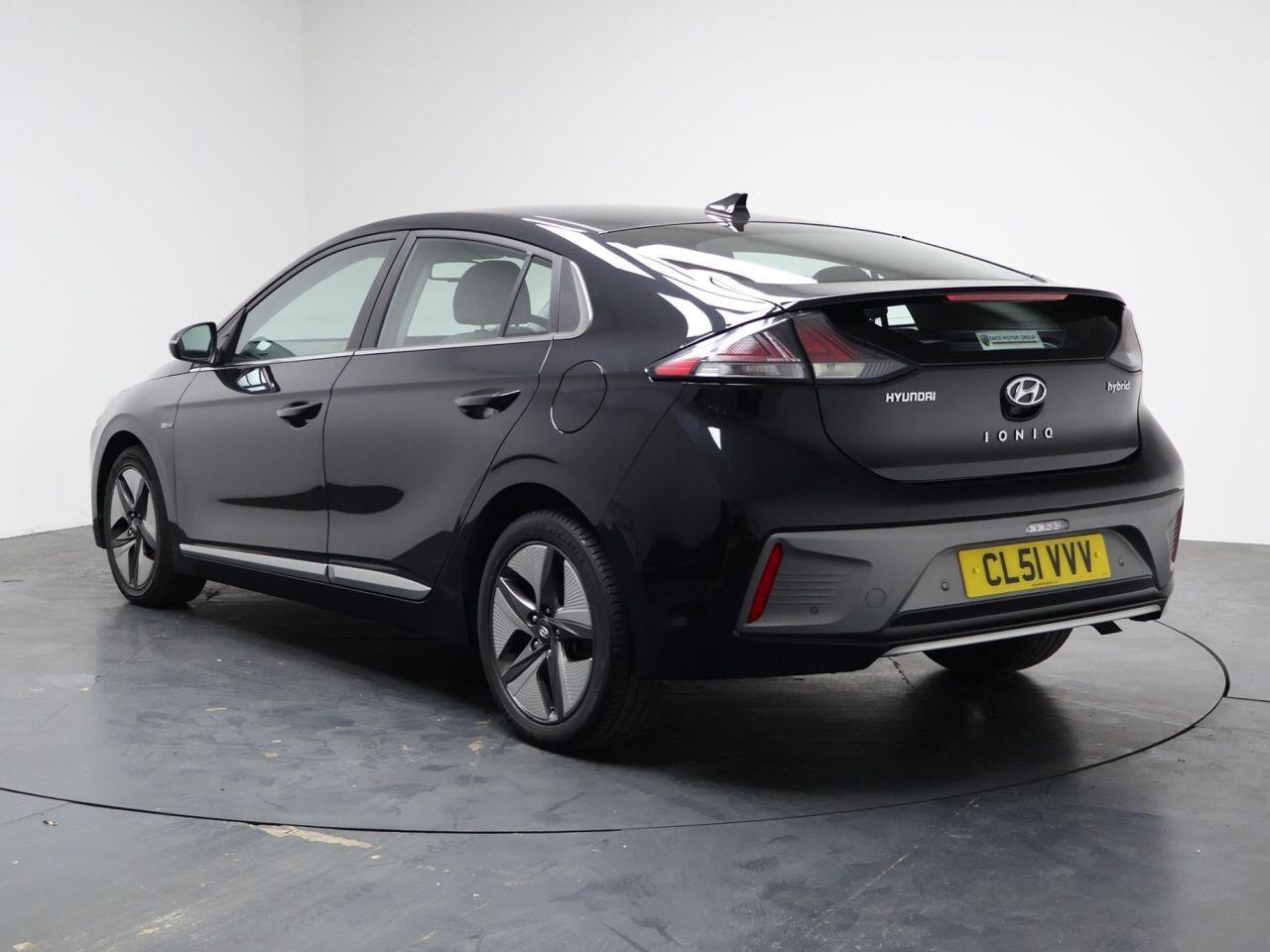 Hyundai Ioniq - Image 9