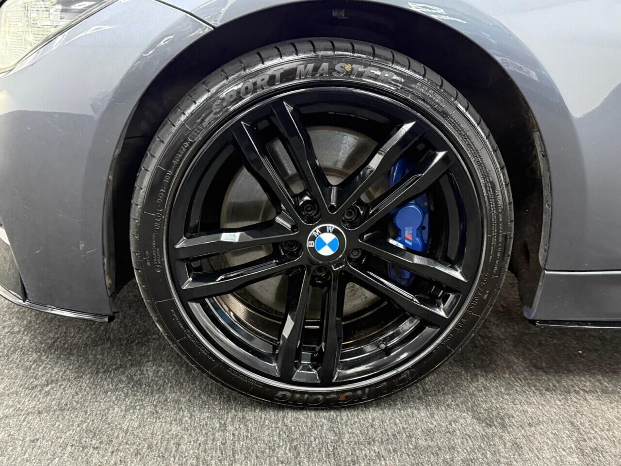 BMW 3 Series - Image 12