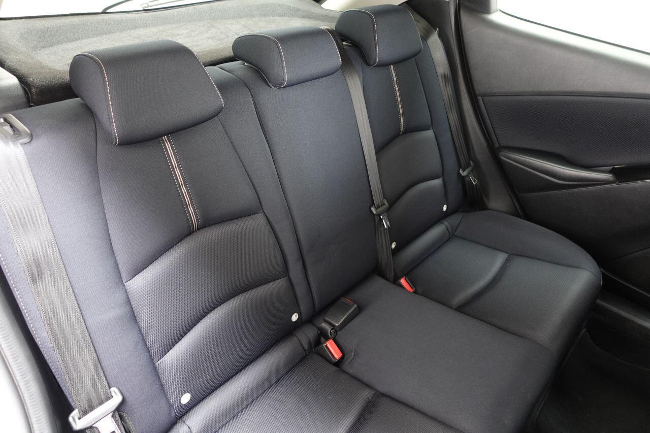 Mazda MAZDA2 - Image 18