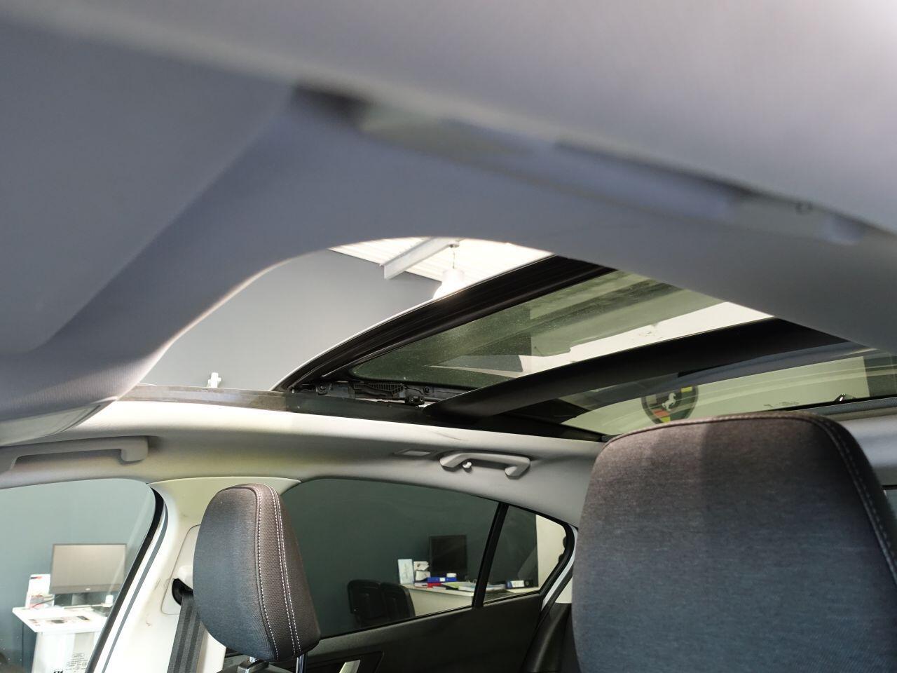 Ford Focus - Image 2