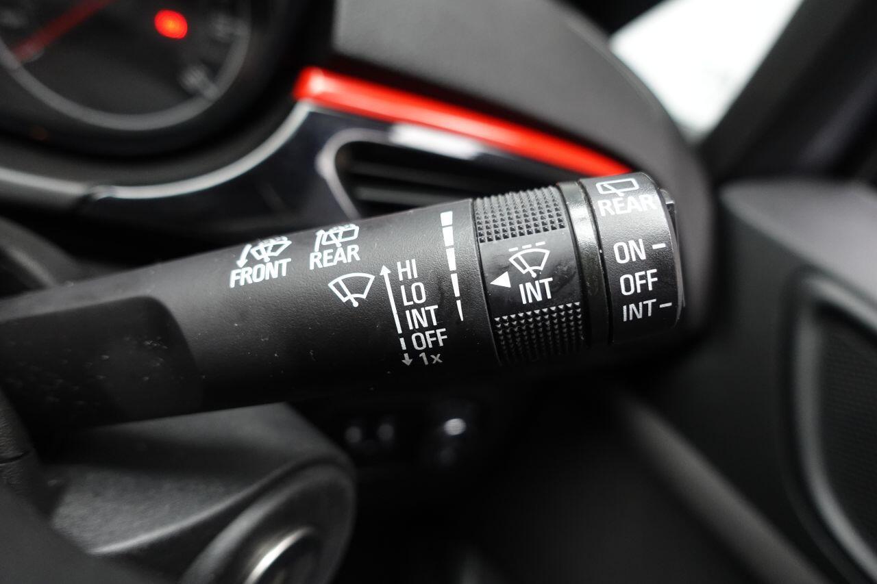 Vauxhall Corsa - Image 32