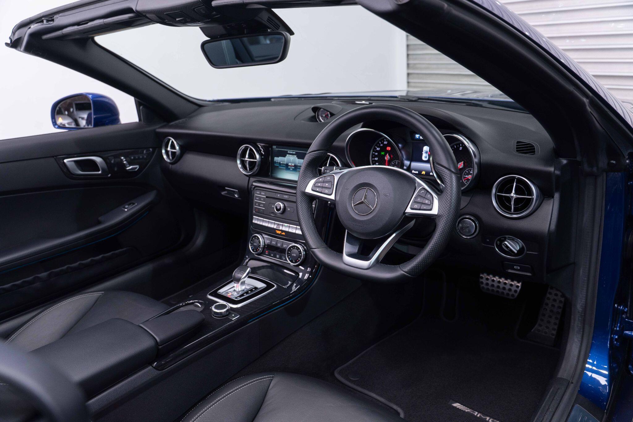 Mercedes SLC - Image 12