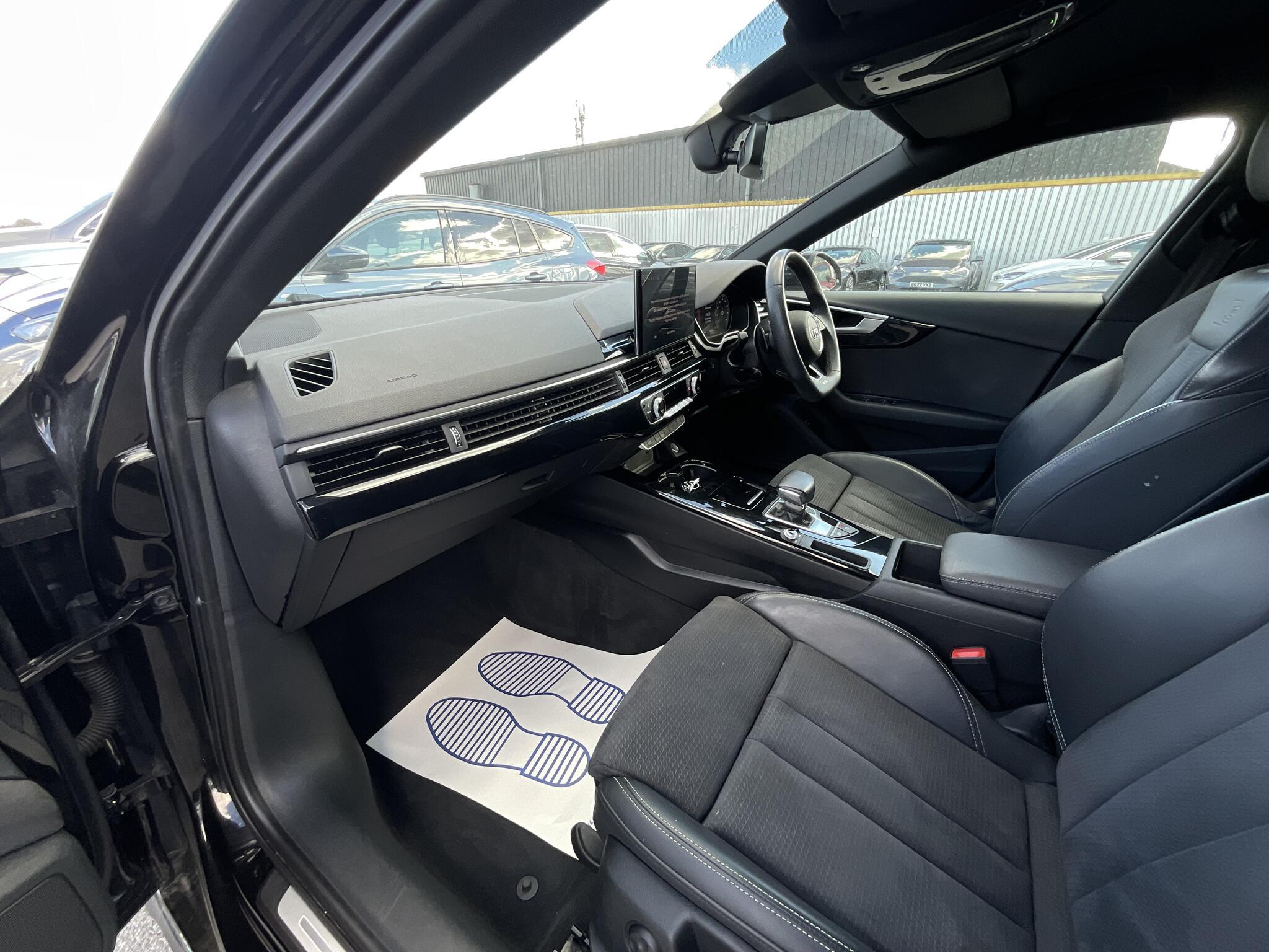 Audi A4 Avant - Image 16