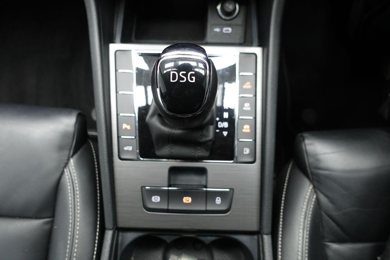 Skoda Superb - Image 49