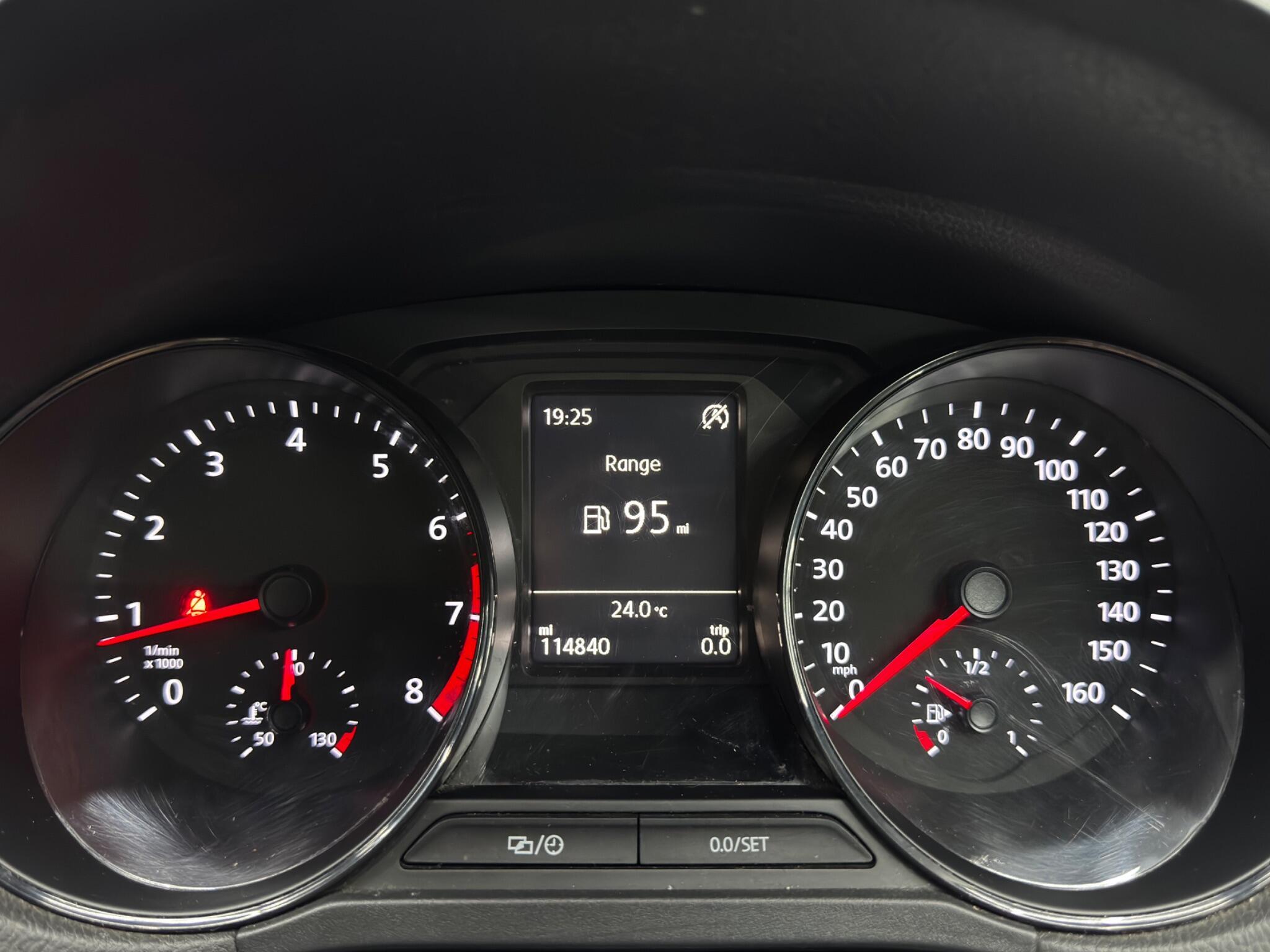 Volkswagen Polo - Image 19