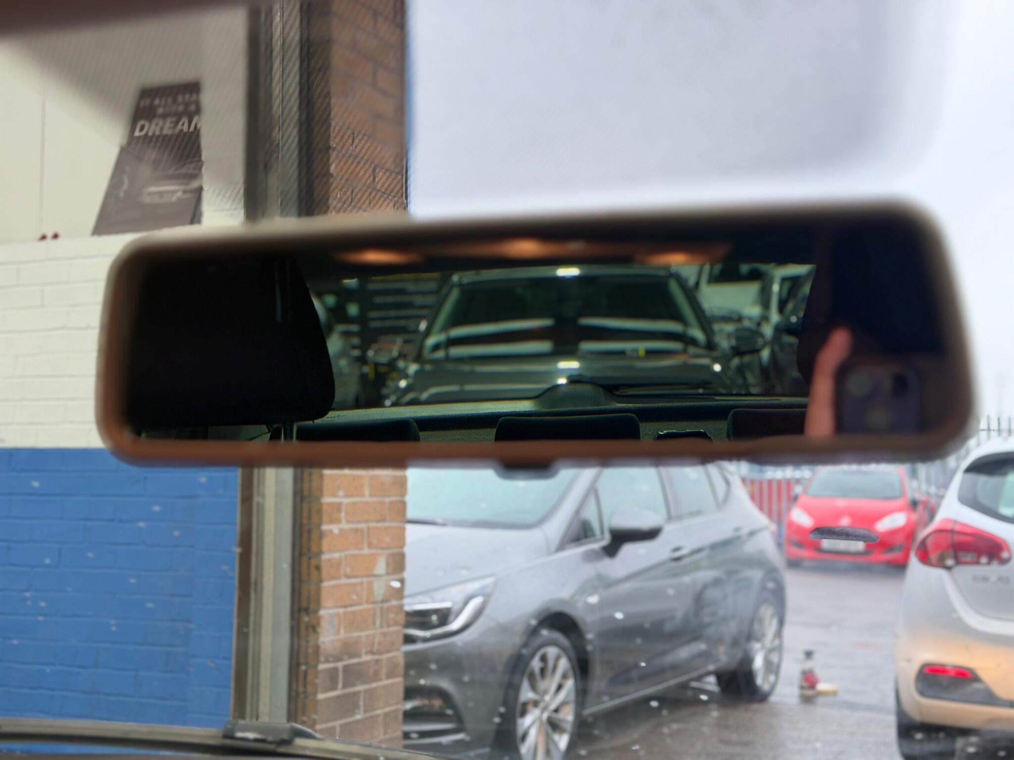 Volkswagen Polo - Image 30