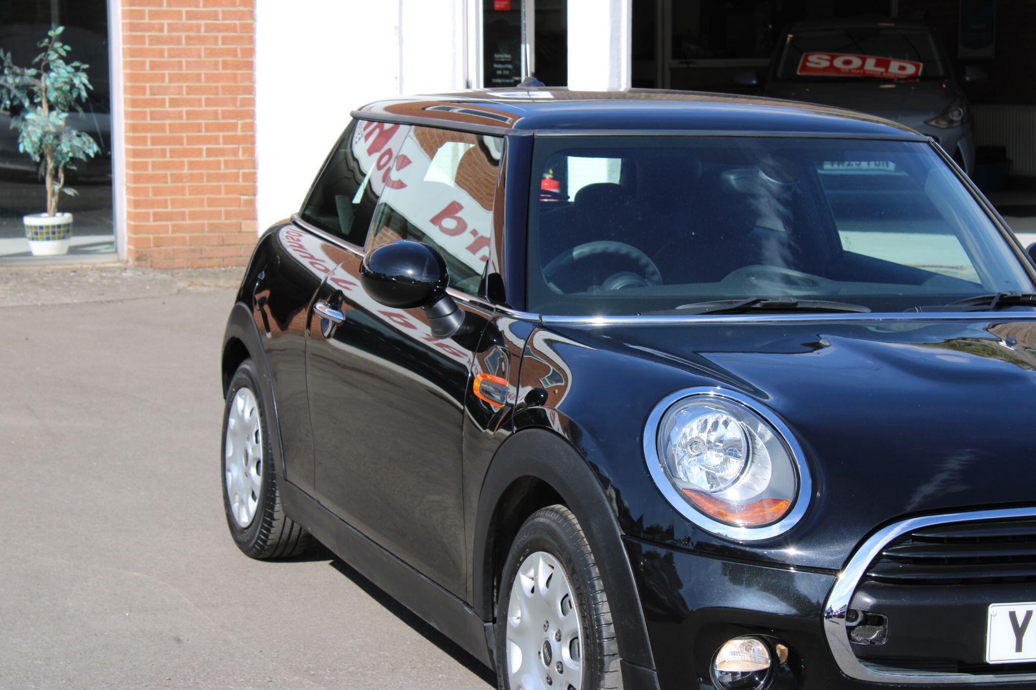 MINI Hatch - Image 6