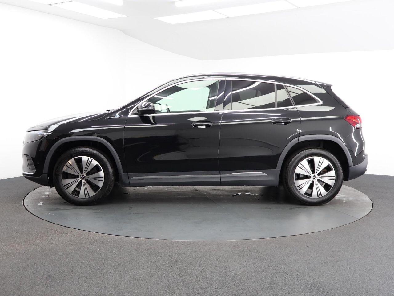 Mercedes-benz EQA - Image 8