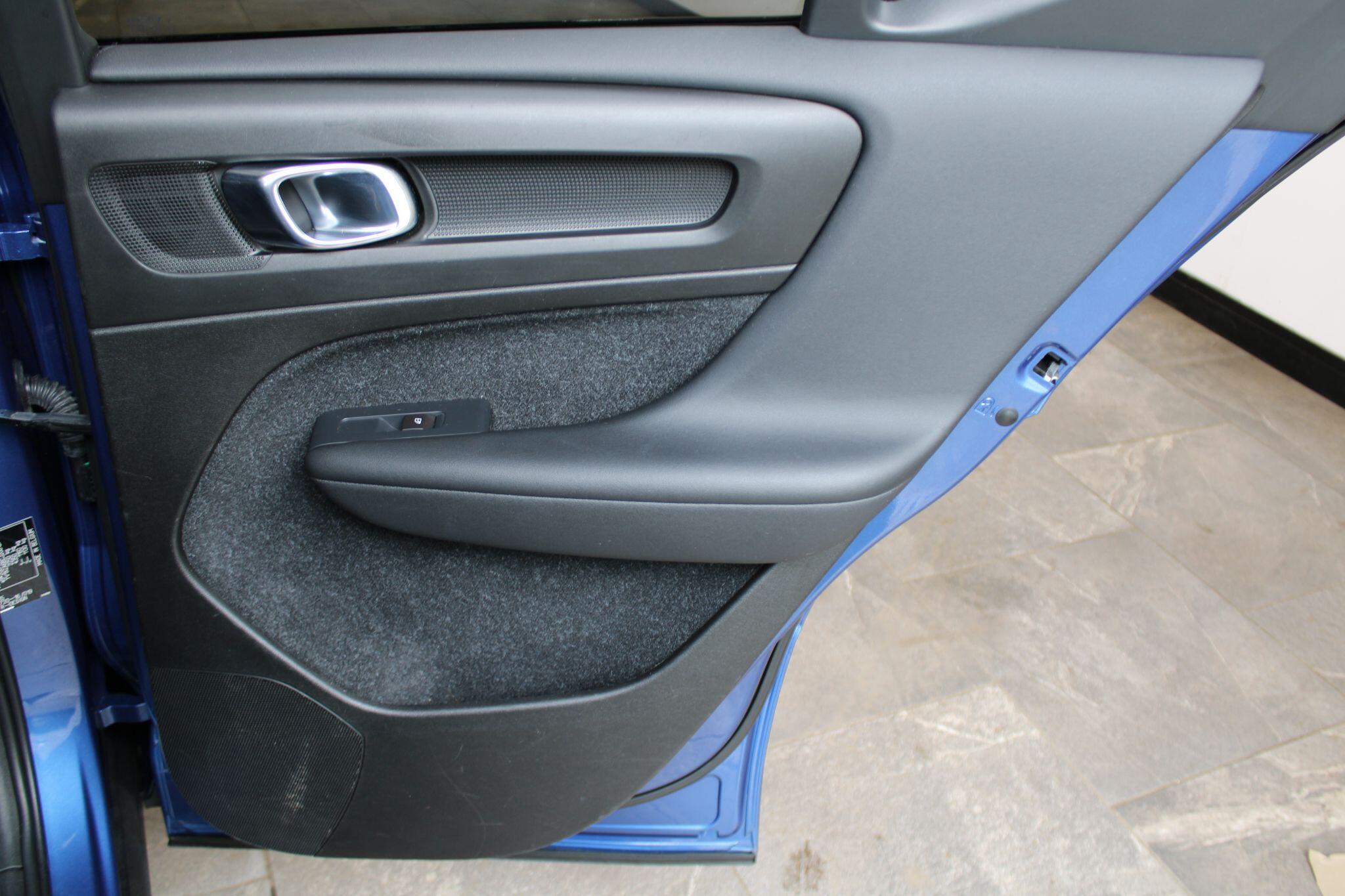 Volvo XC40 - Image 45