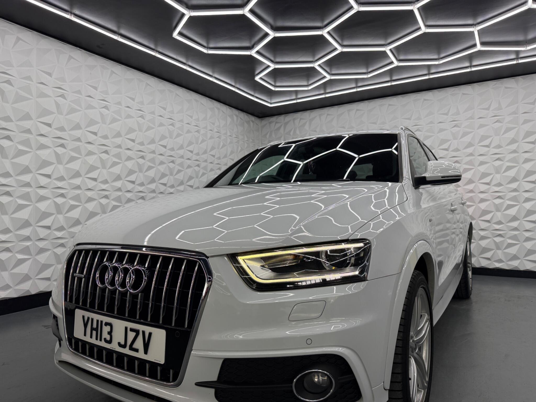 Audi Q3 - Image 9