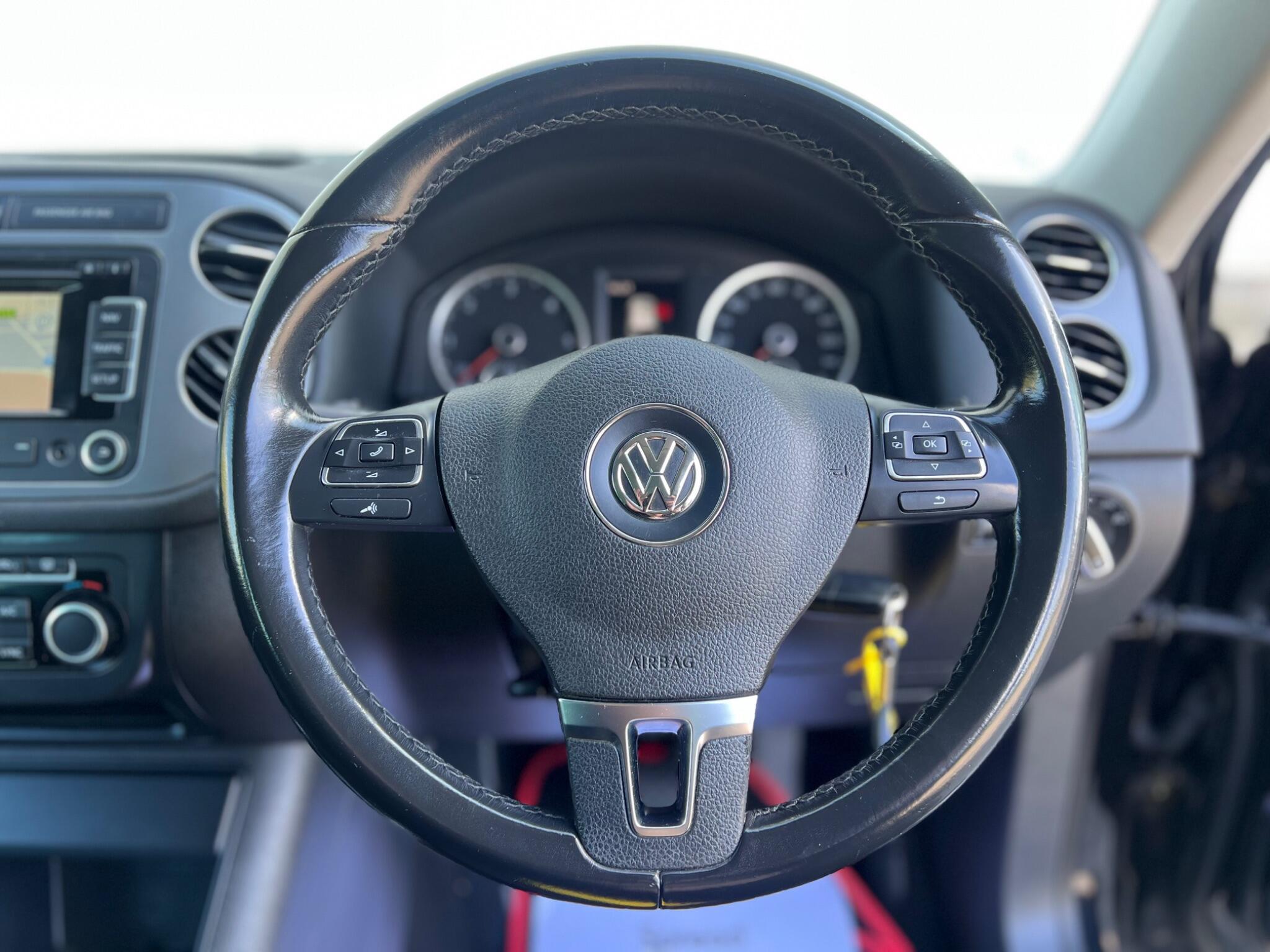 Volkswagen Tiguan - Image 17