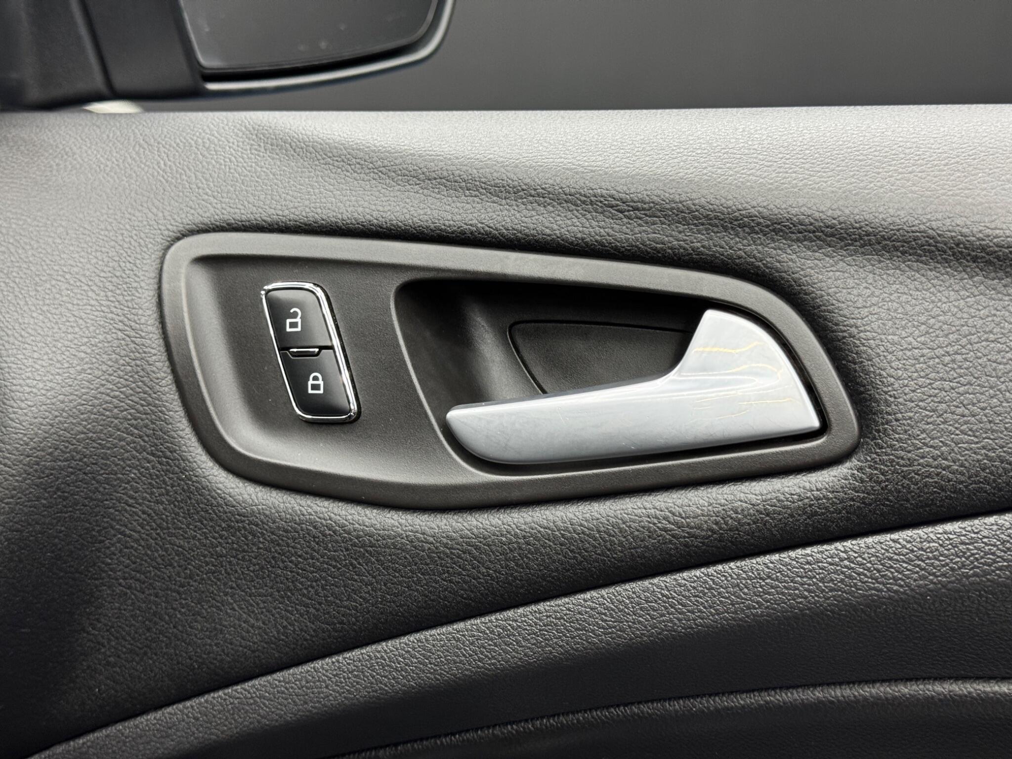 Ford Kuga - Image 35