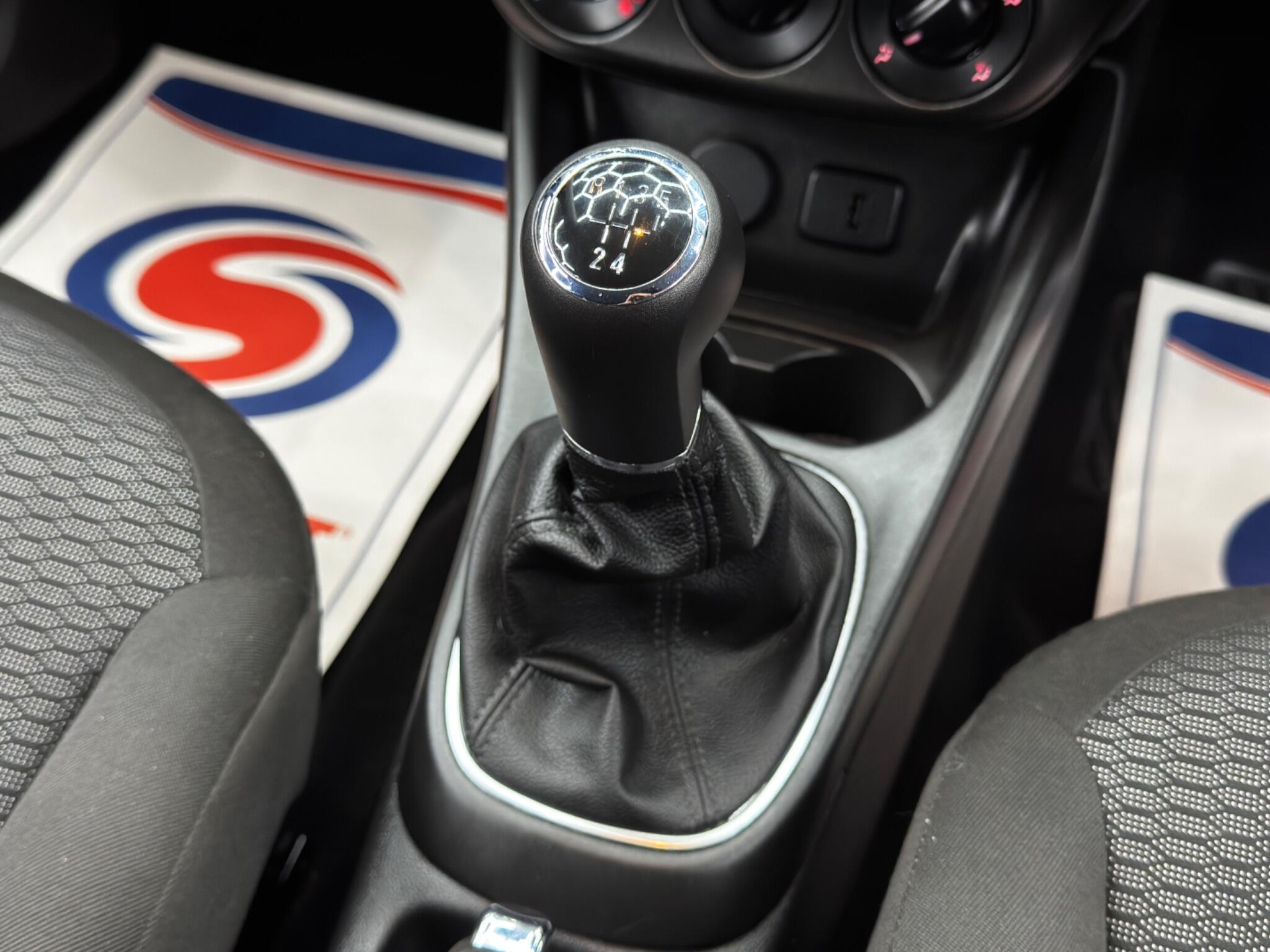 Vauxhall Corsa - Image 23