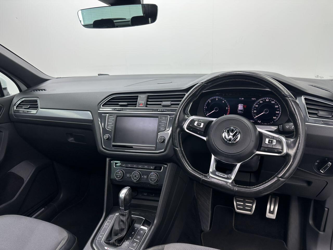 Volkswagen Tiguan - Image 18