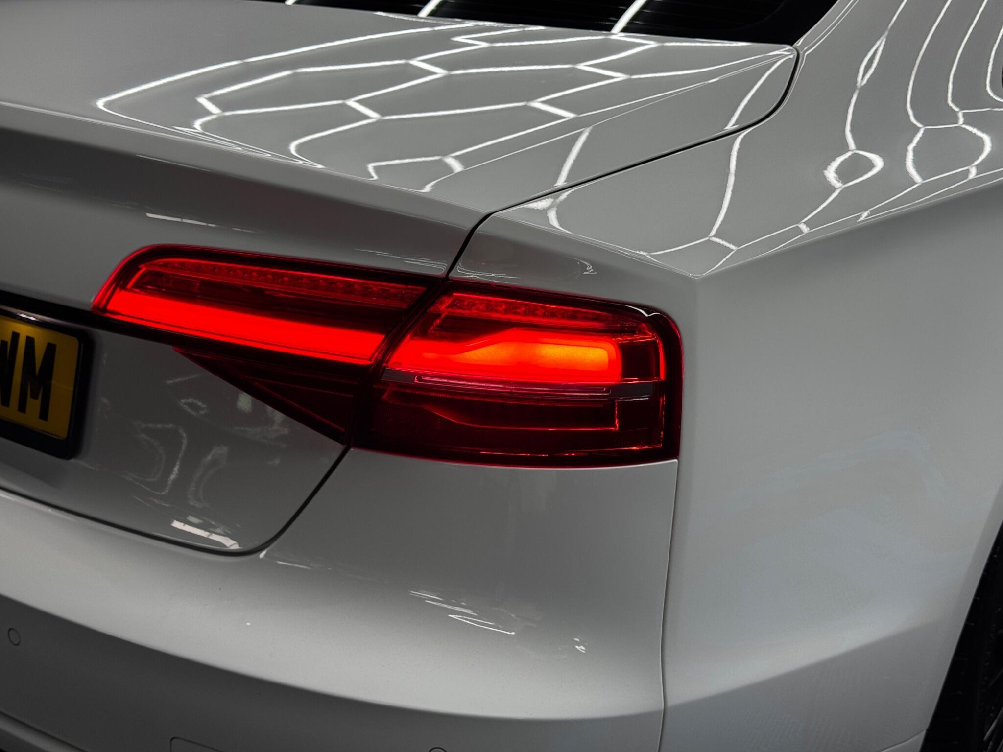 Audi S8 - Image 49