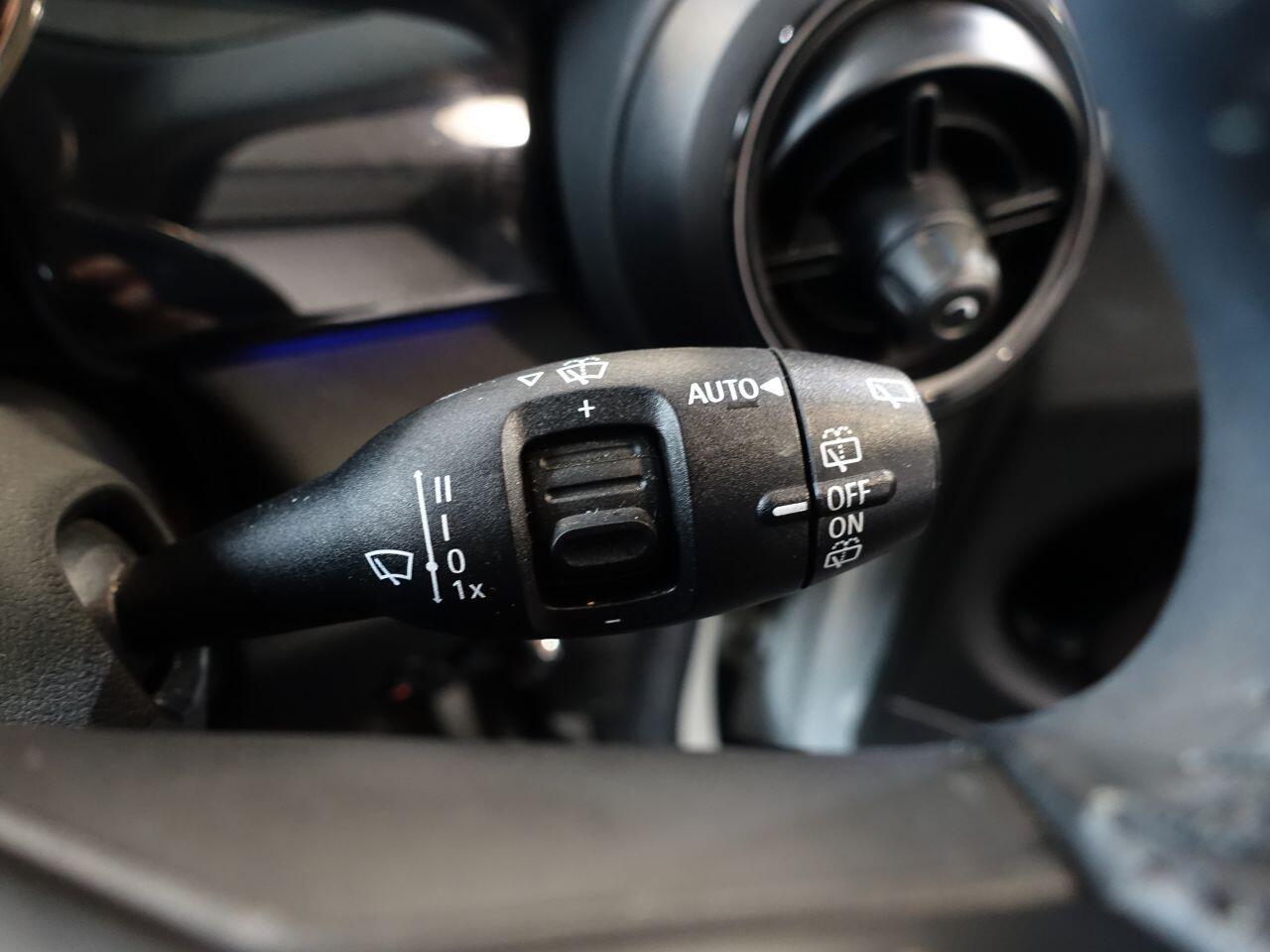 MINI Hatch - Image 16