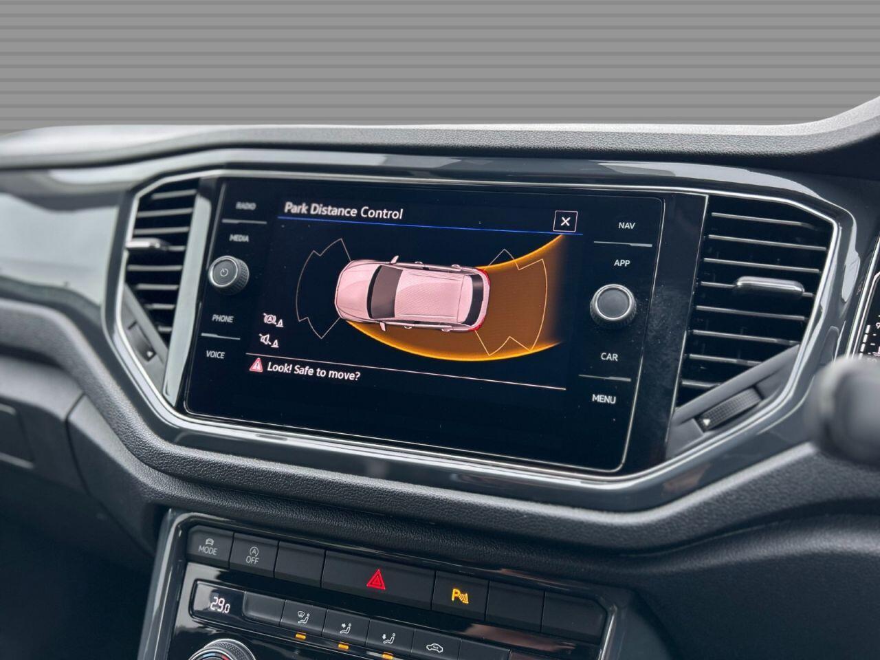 Volkswagen T-Roc - Image 27