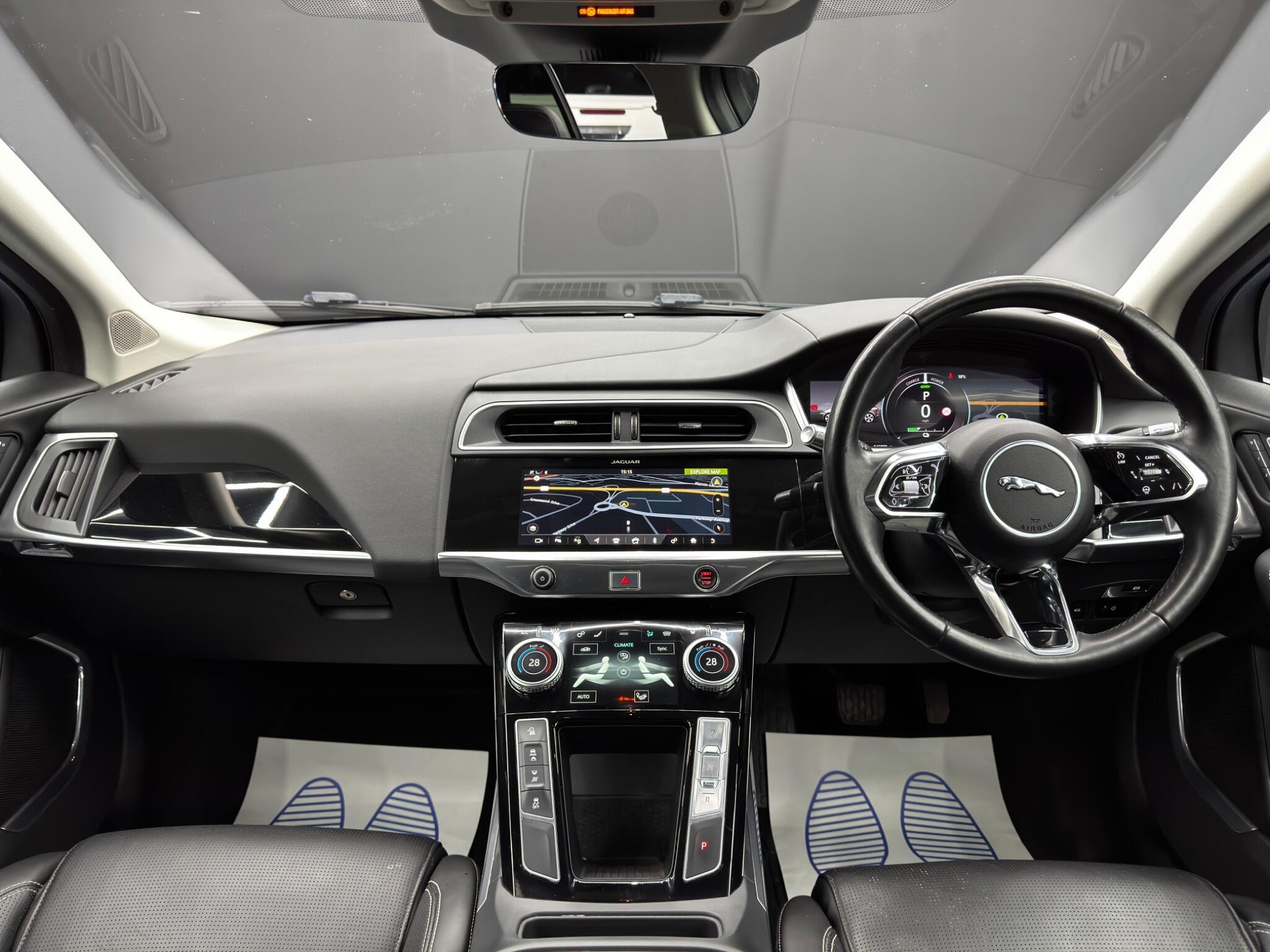 Jaguar I-Pace - Image 10