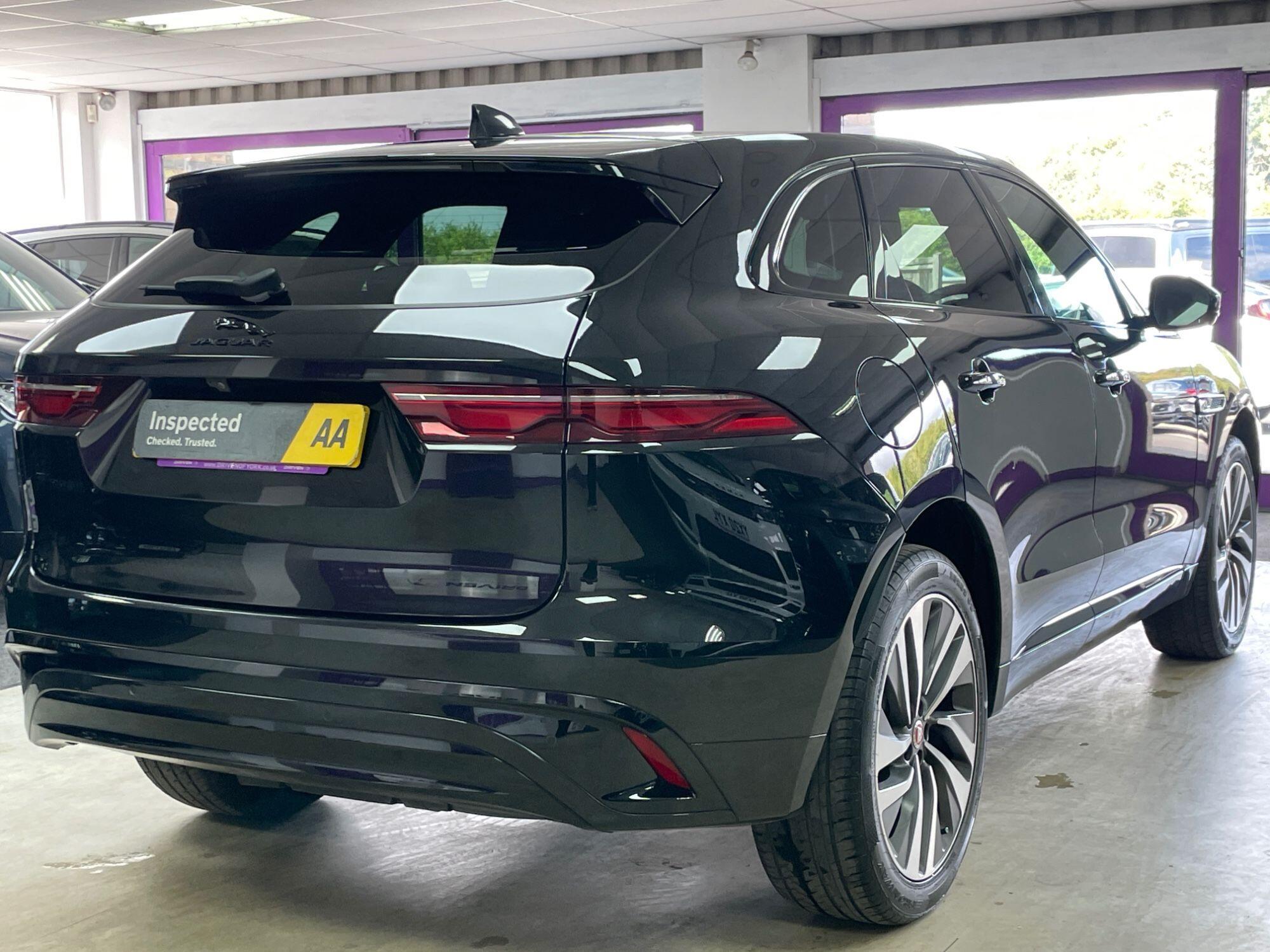 Jaguar F-Pace - Image 11
