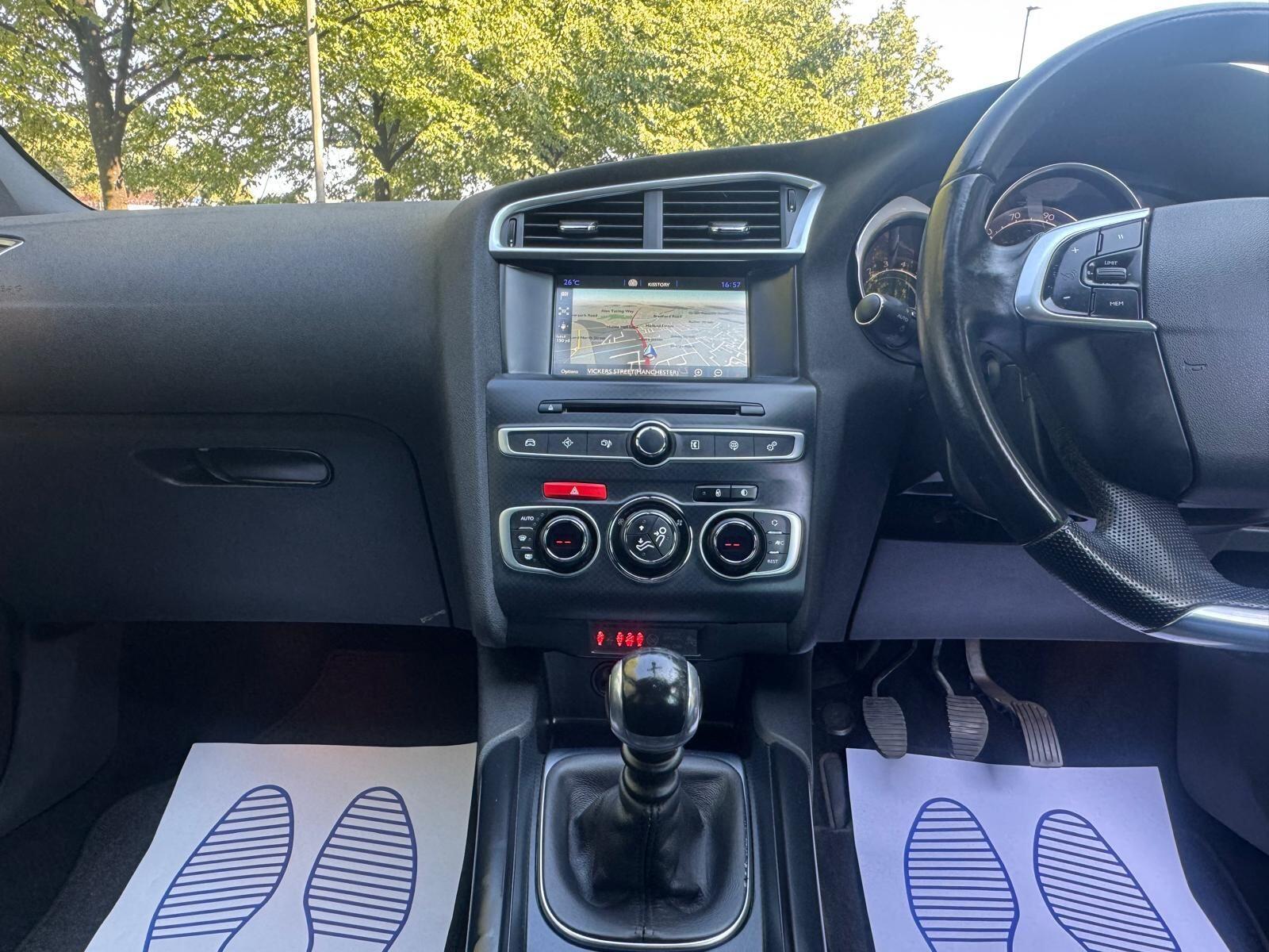DS AUTOMOBILES DS 4 - Image 20
