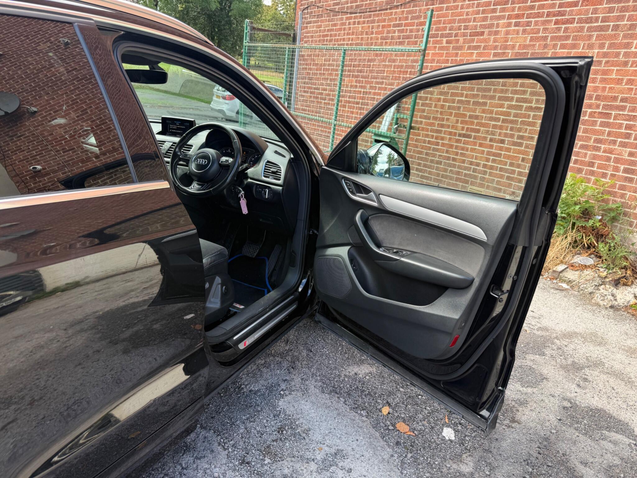 Audi Q3 - Image 20