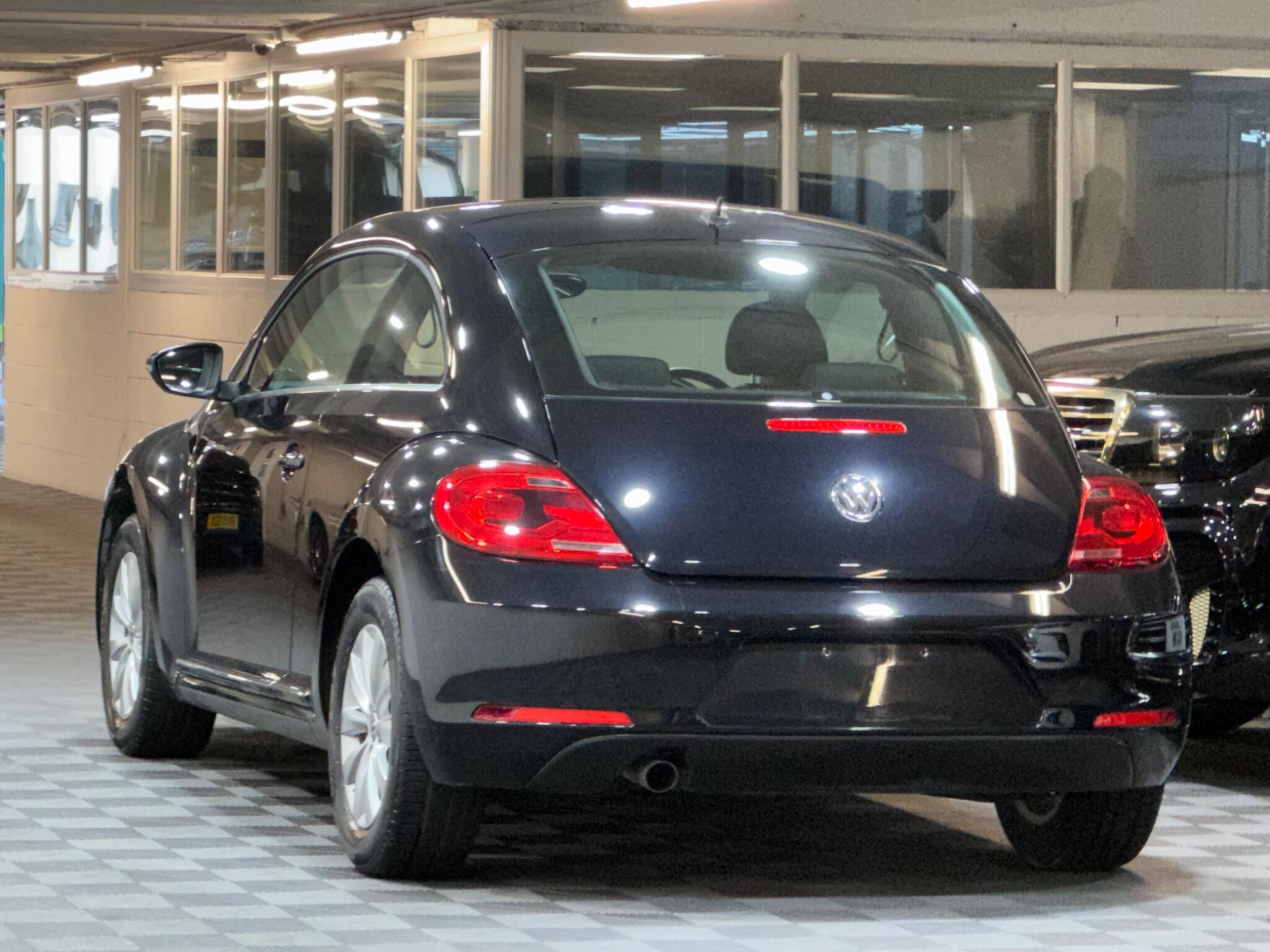 Volkswagen Beetle - Image 3