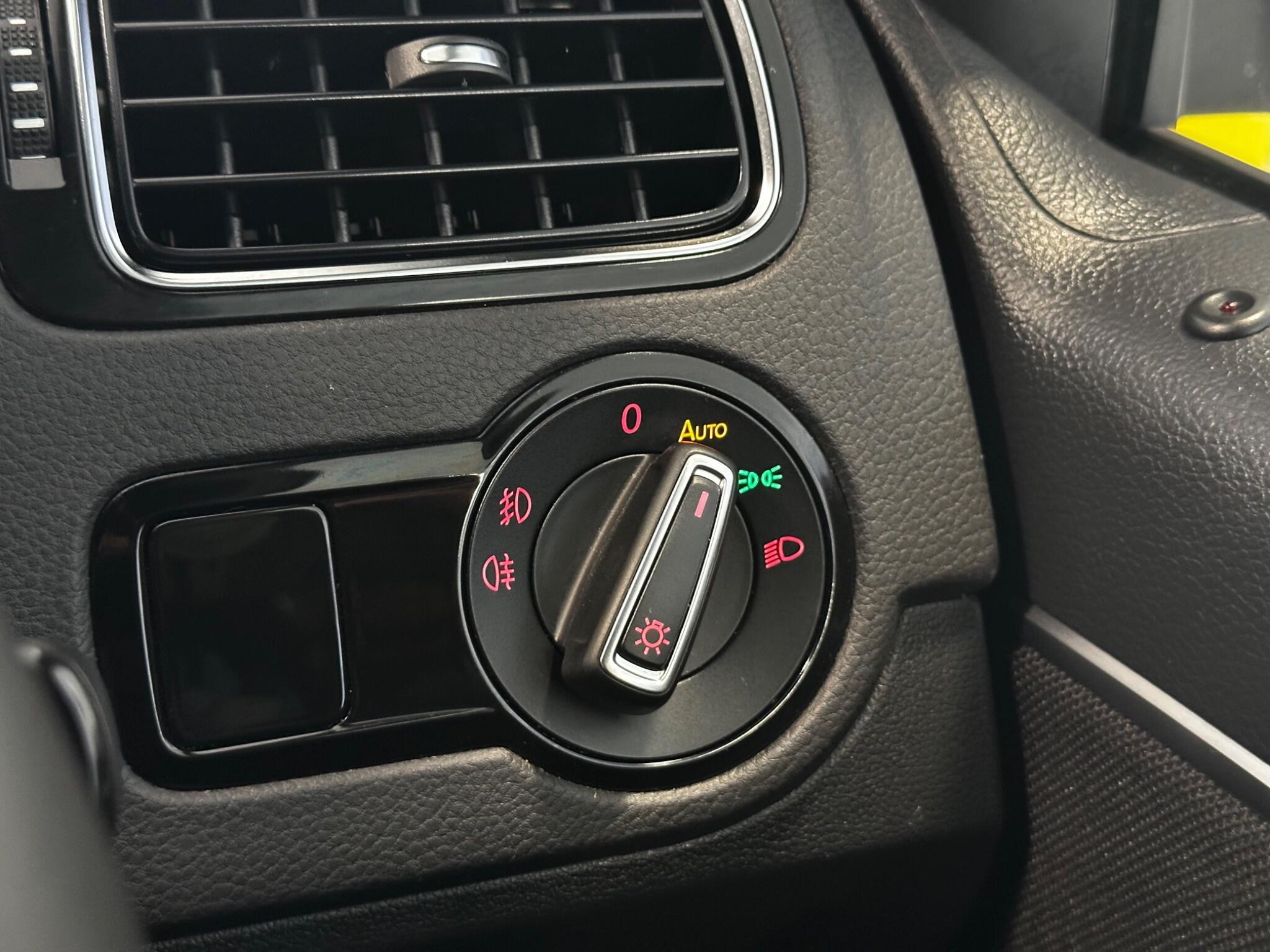 Volkswagen Polo - Image 14