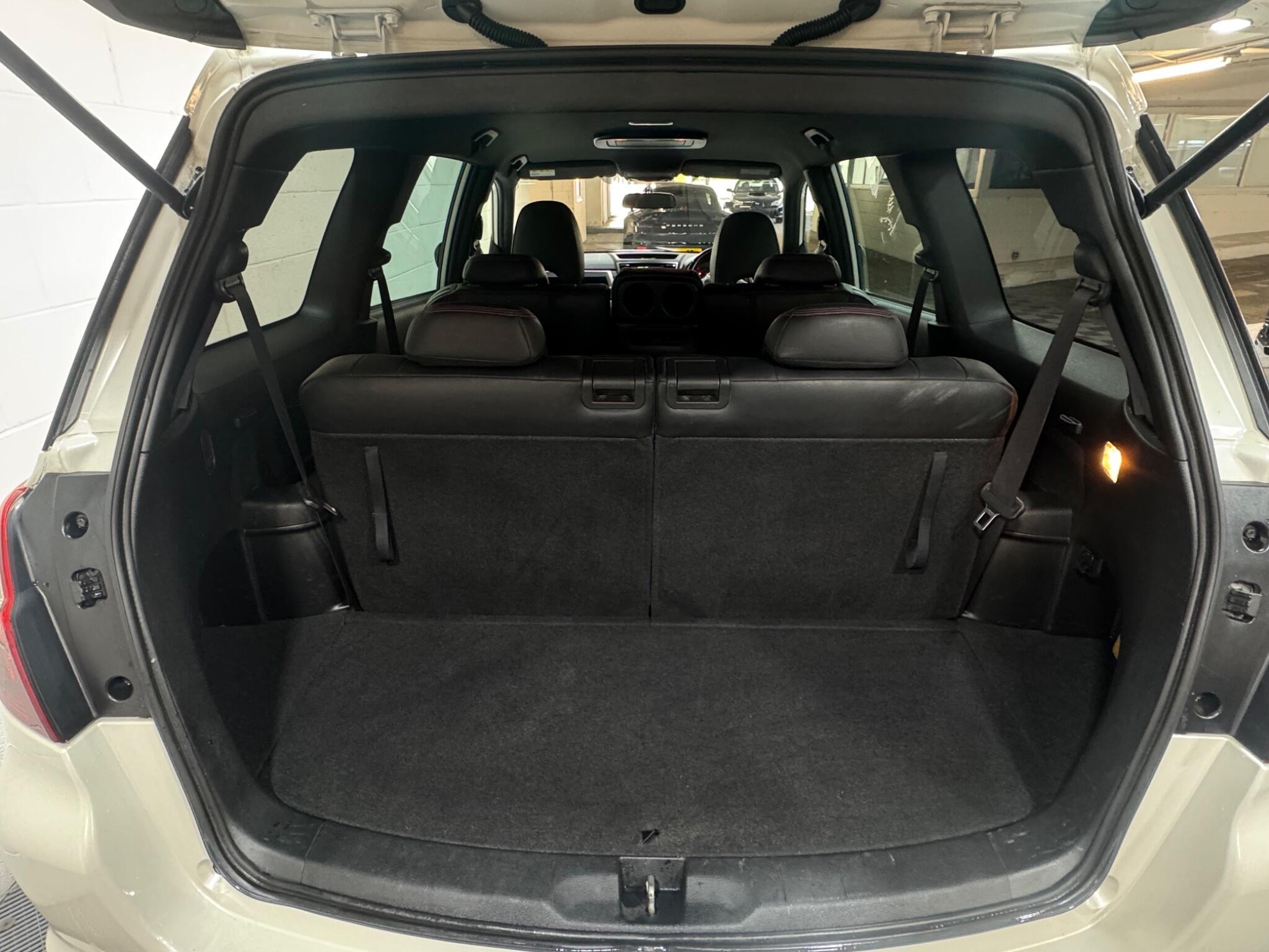 Subaru Exiga - Image 14