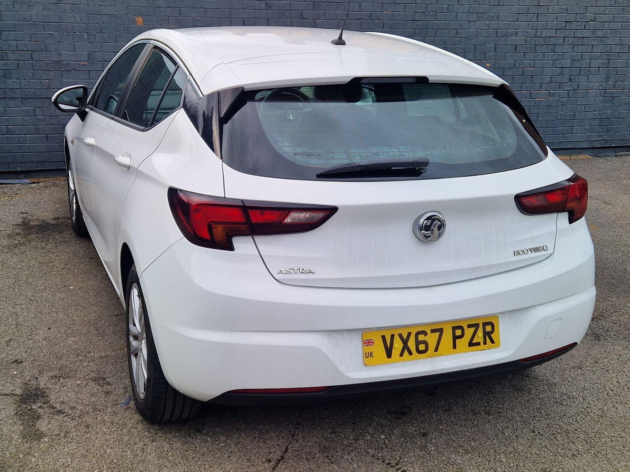 Vauxhall Astra - Image 8