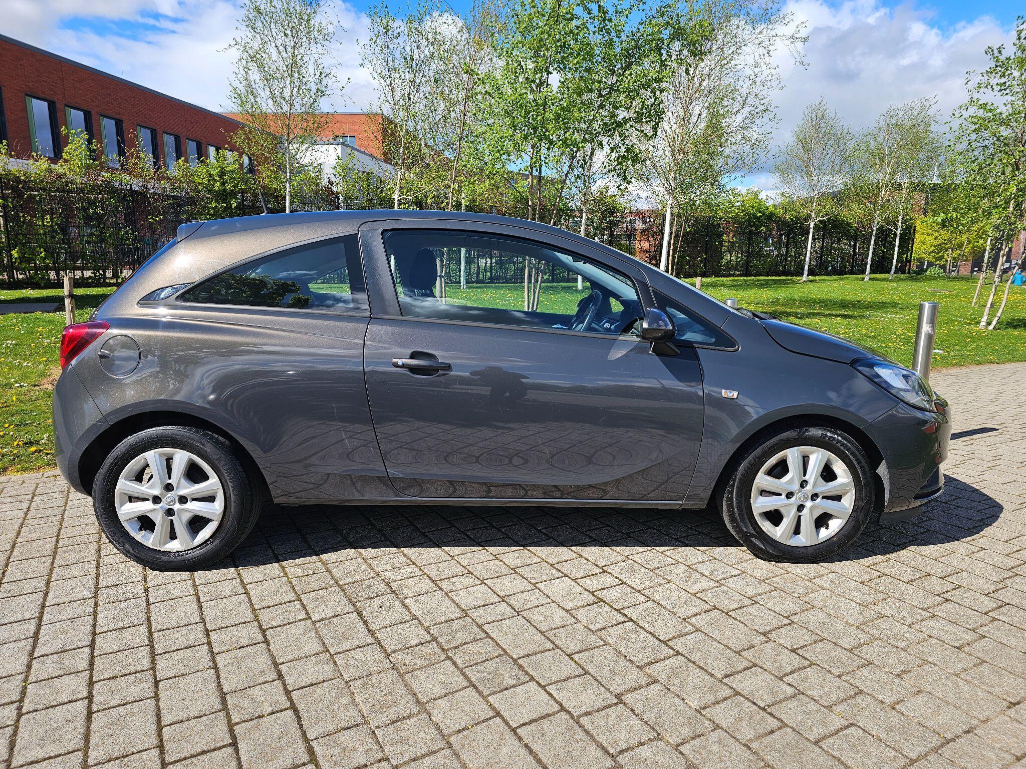 Vauxhall Corsa - Image 11