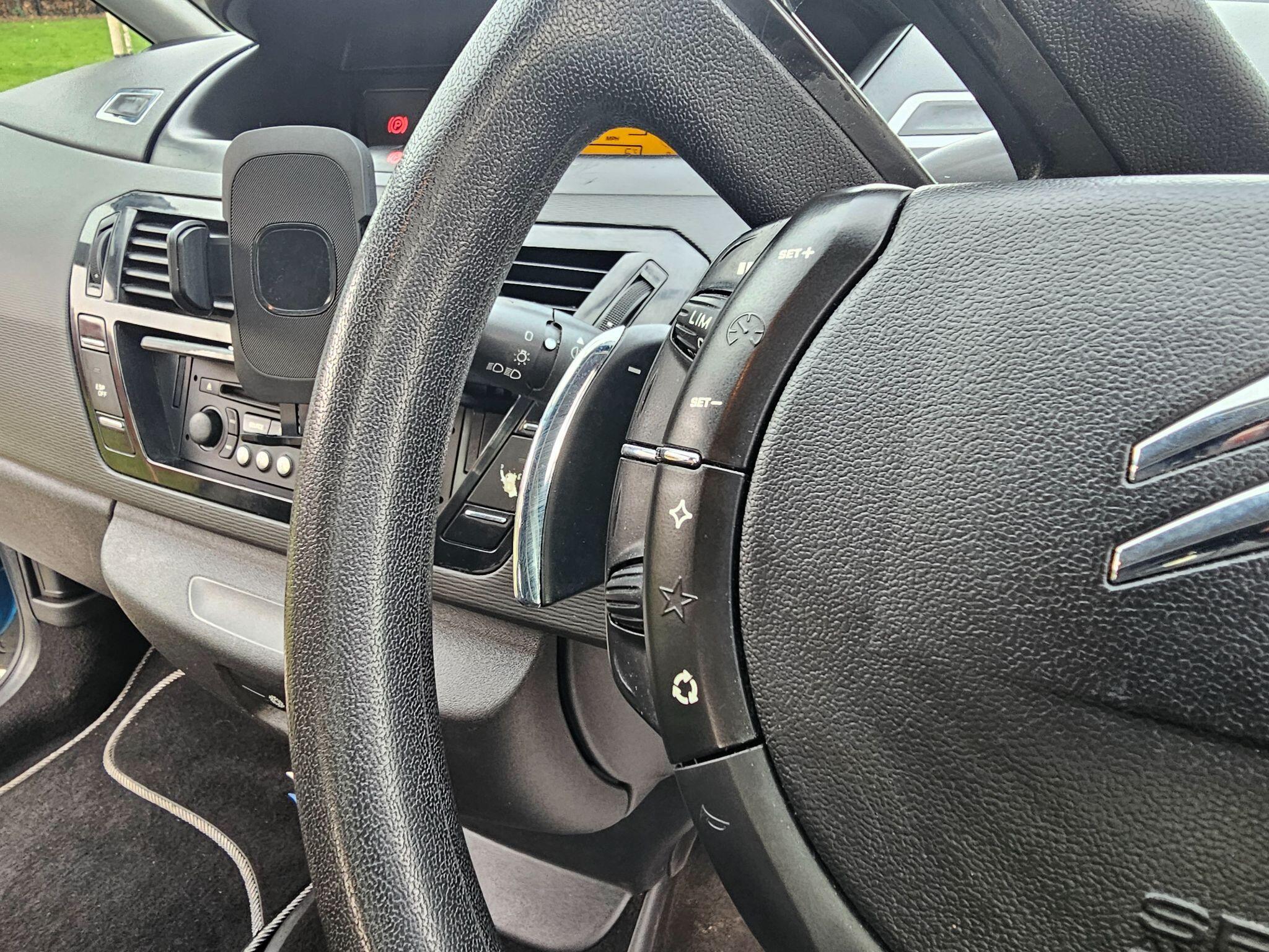 Citroen C4 Picasso - Image 23