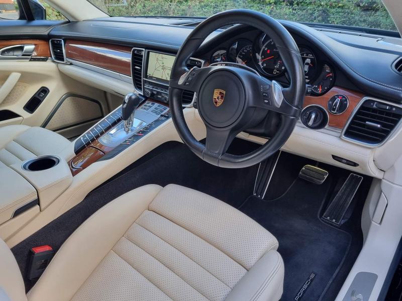 Porsche Panamera - Image 13