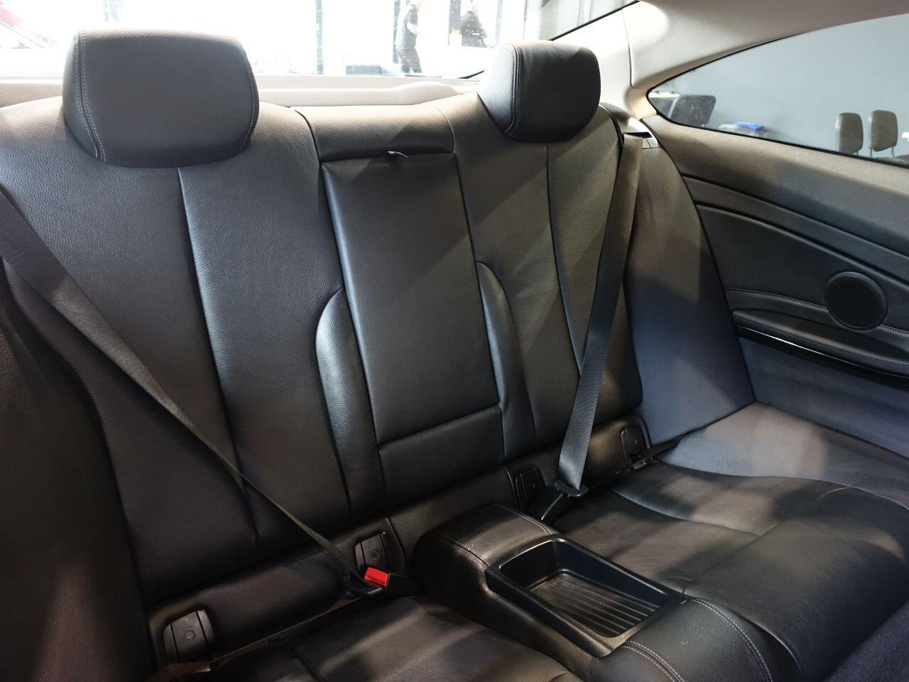 BMW 4 Series - Image 14