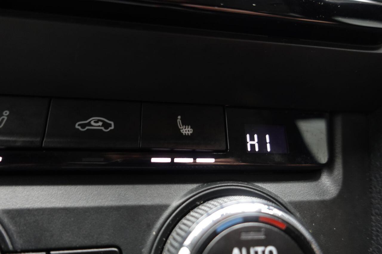 Skoda Octavia - Image 33