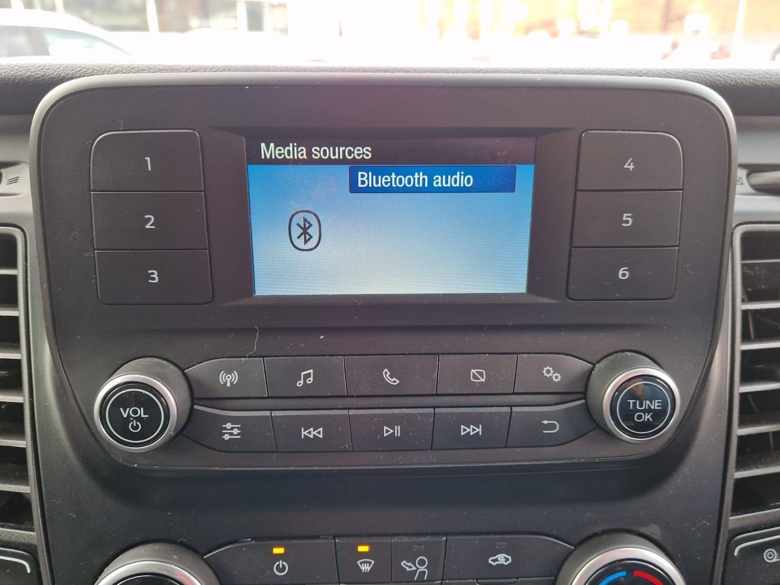 Ford Transit - Image 30