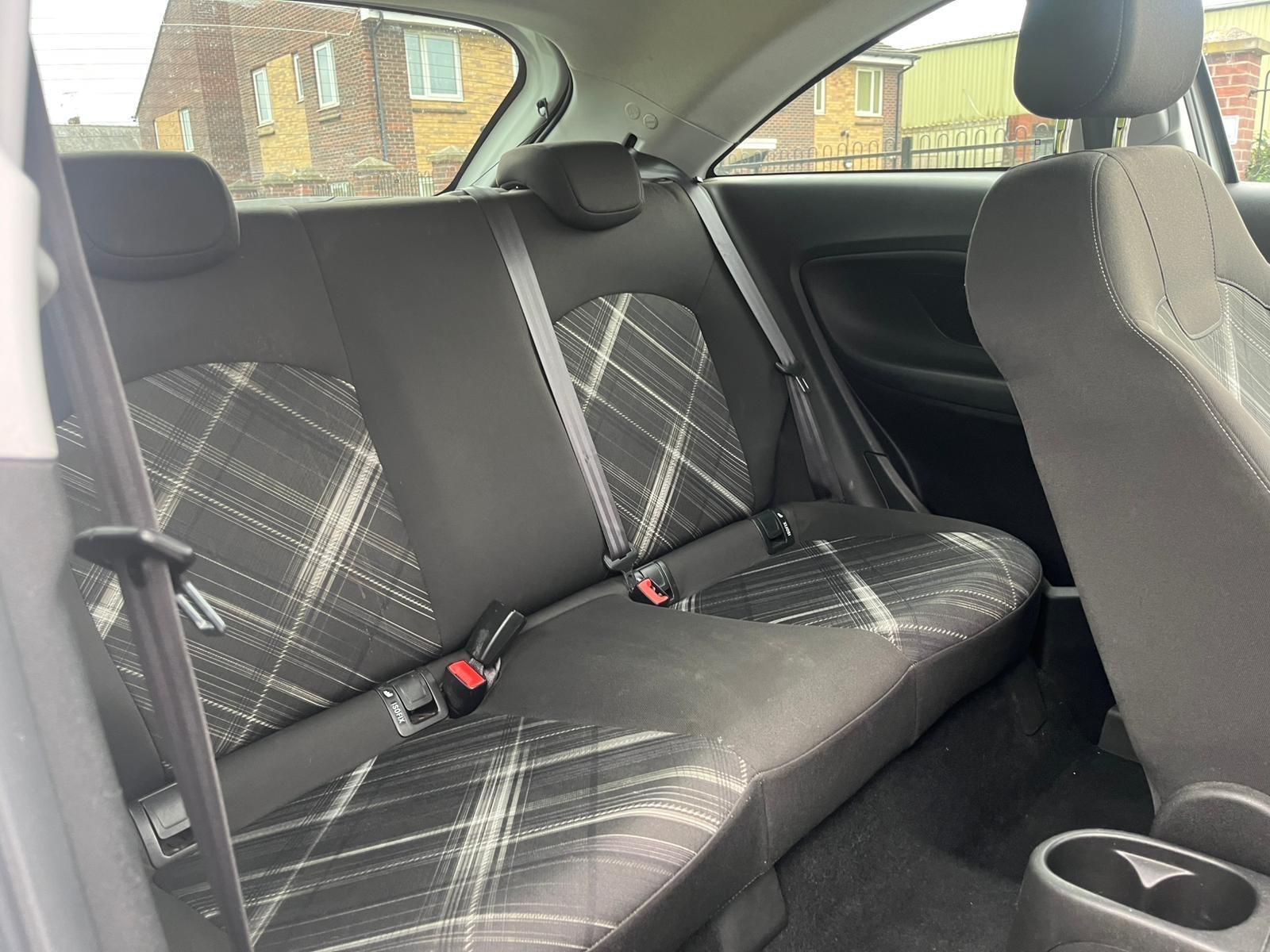 Vauxhall Corsa - Image 9