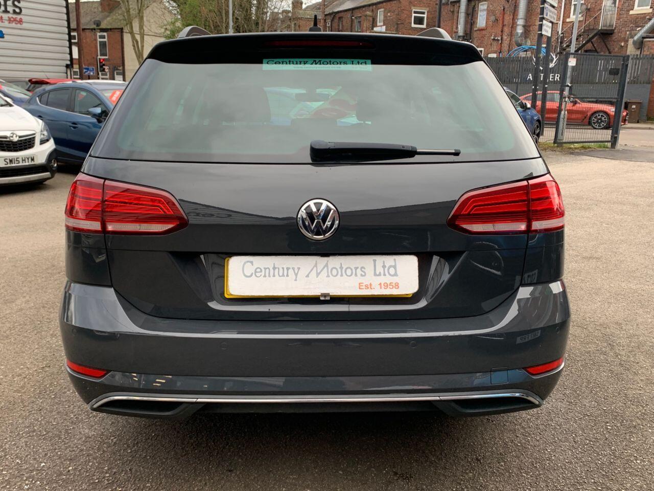 Volkswagen Golf - Image 15