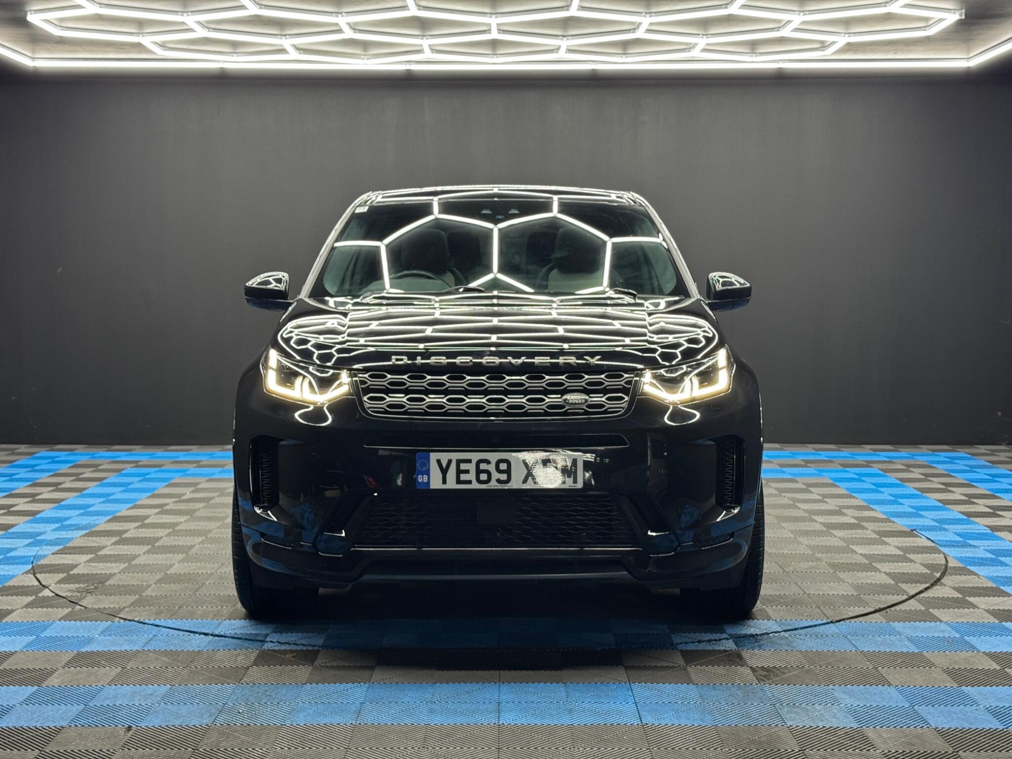 Land Rover DISCOVERY SPORT - Image 2