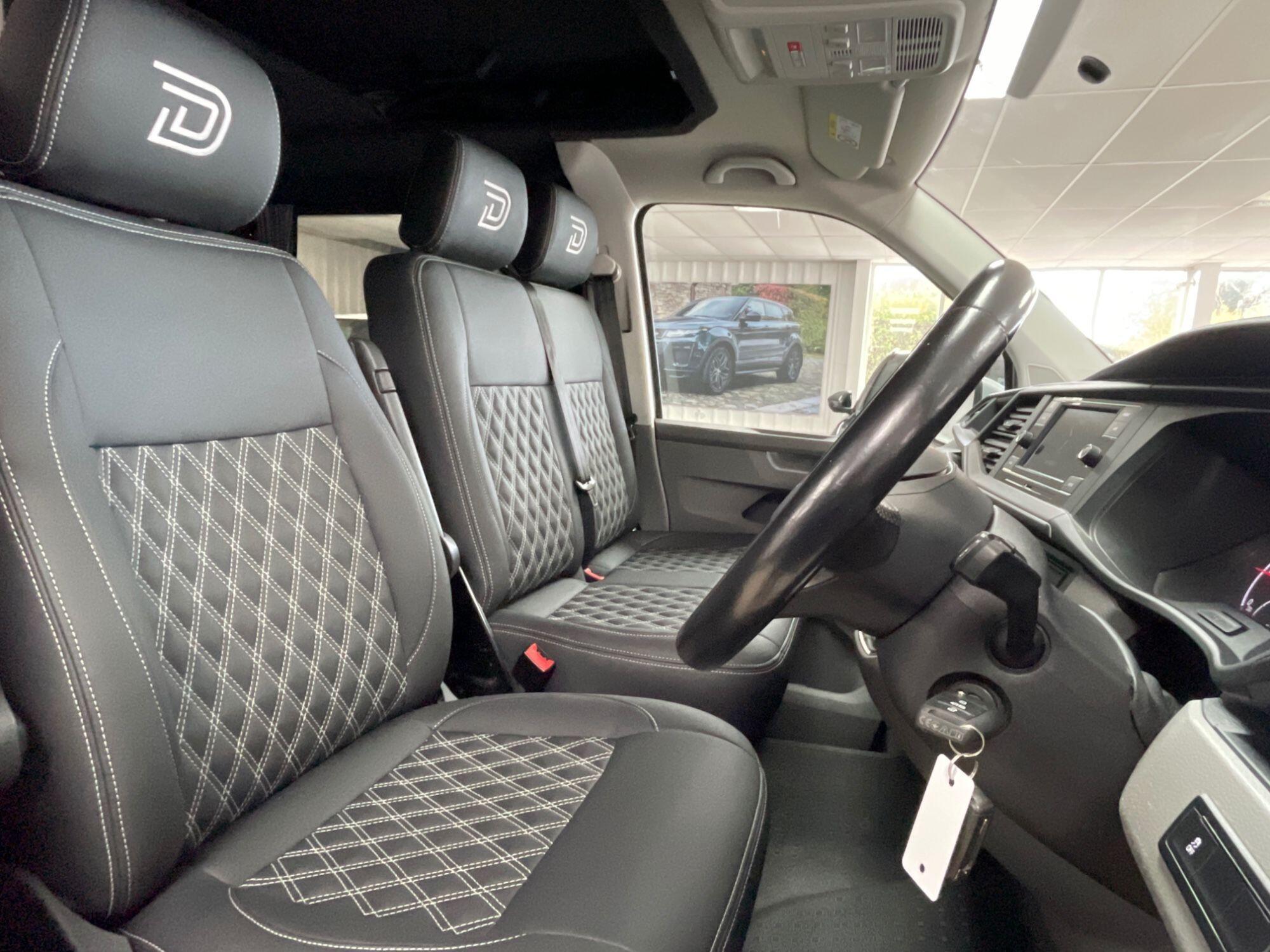 Volkswagen Transporter - Image 23