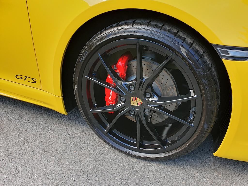 Porsche 718 Cayman - Image 30