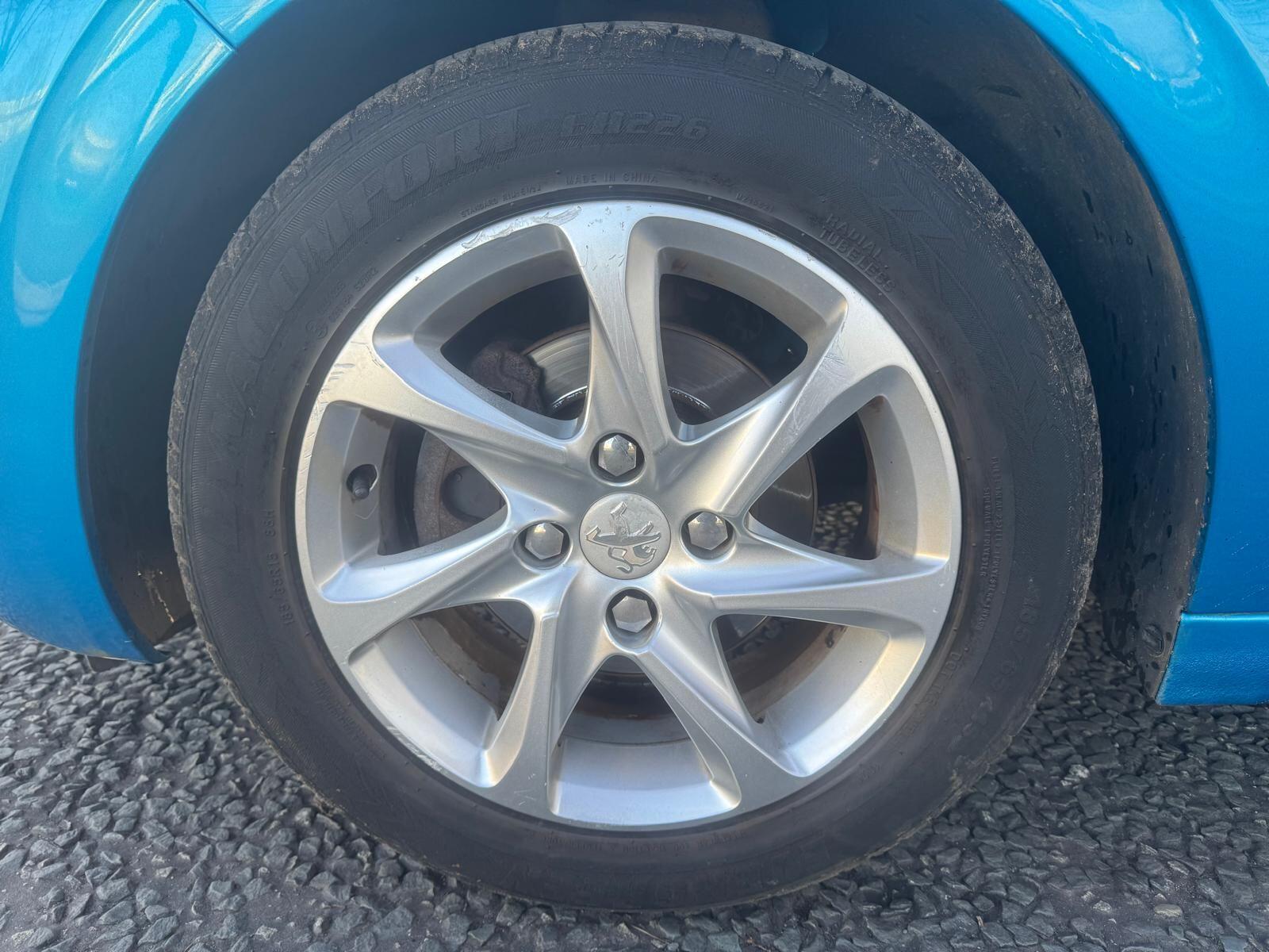 Peugeot 208 - Image 29